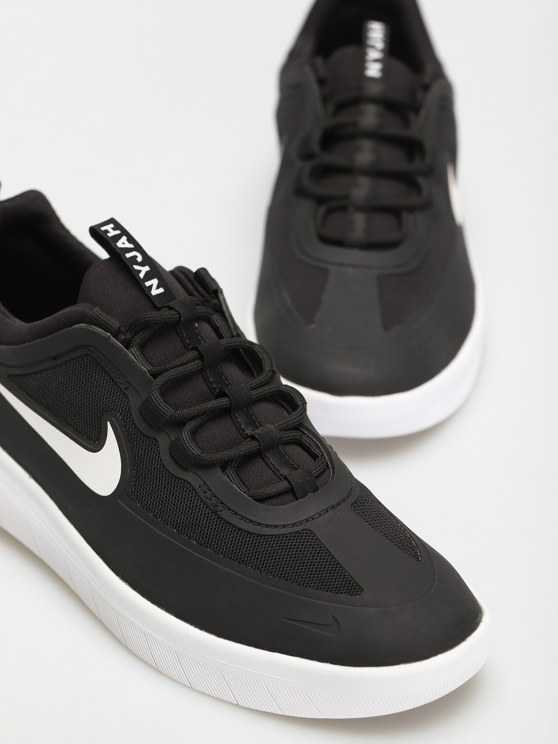 Nike SB Nyjah Free 2 Cipők (black/white black black)