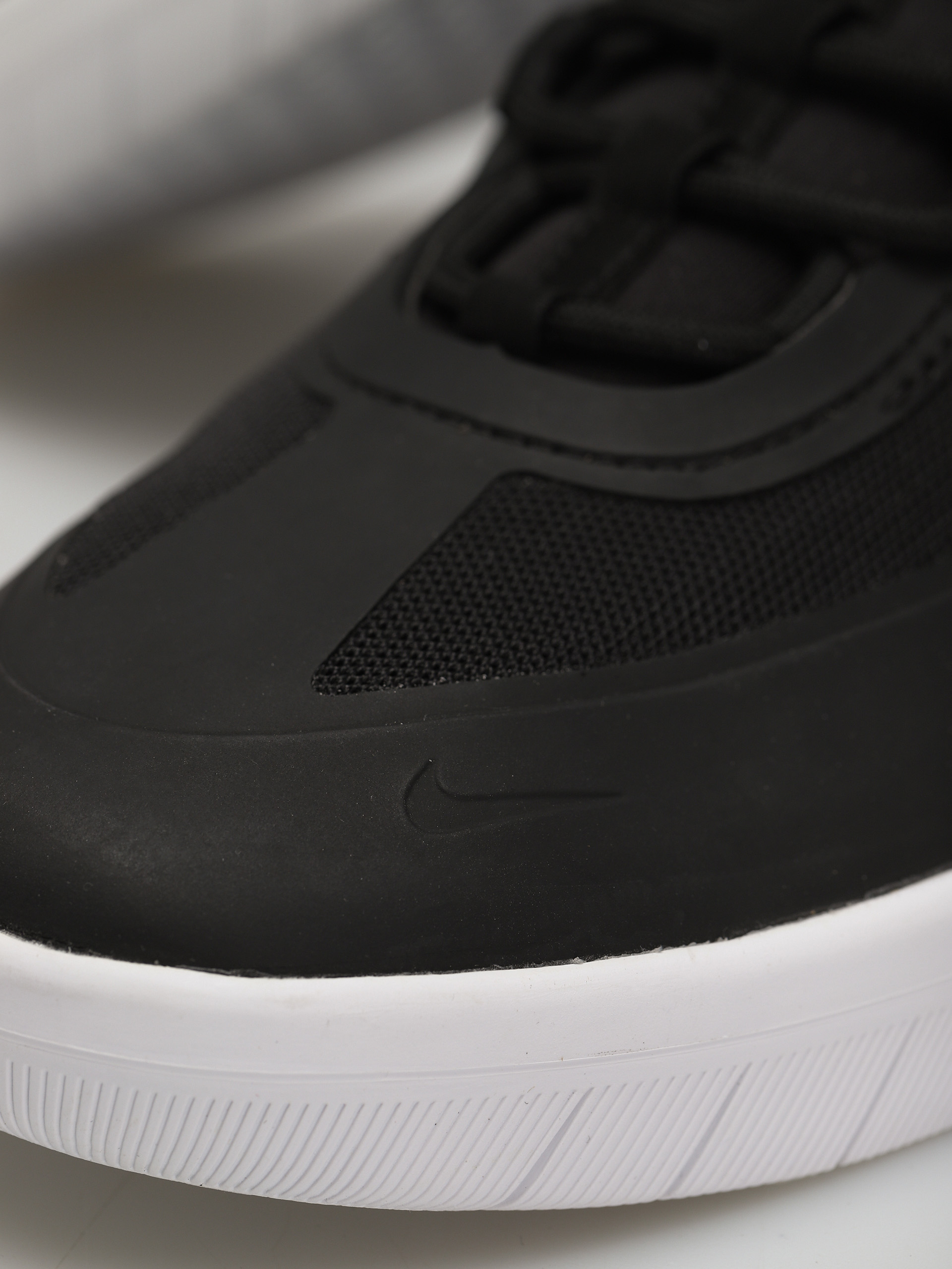 Nike SB Nyjah Free 2 Cipők (black/white black black)