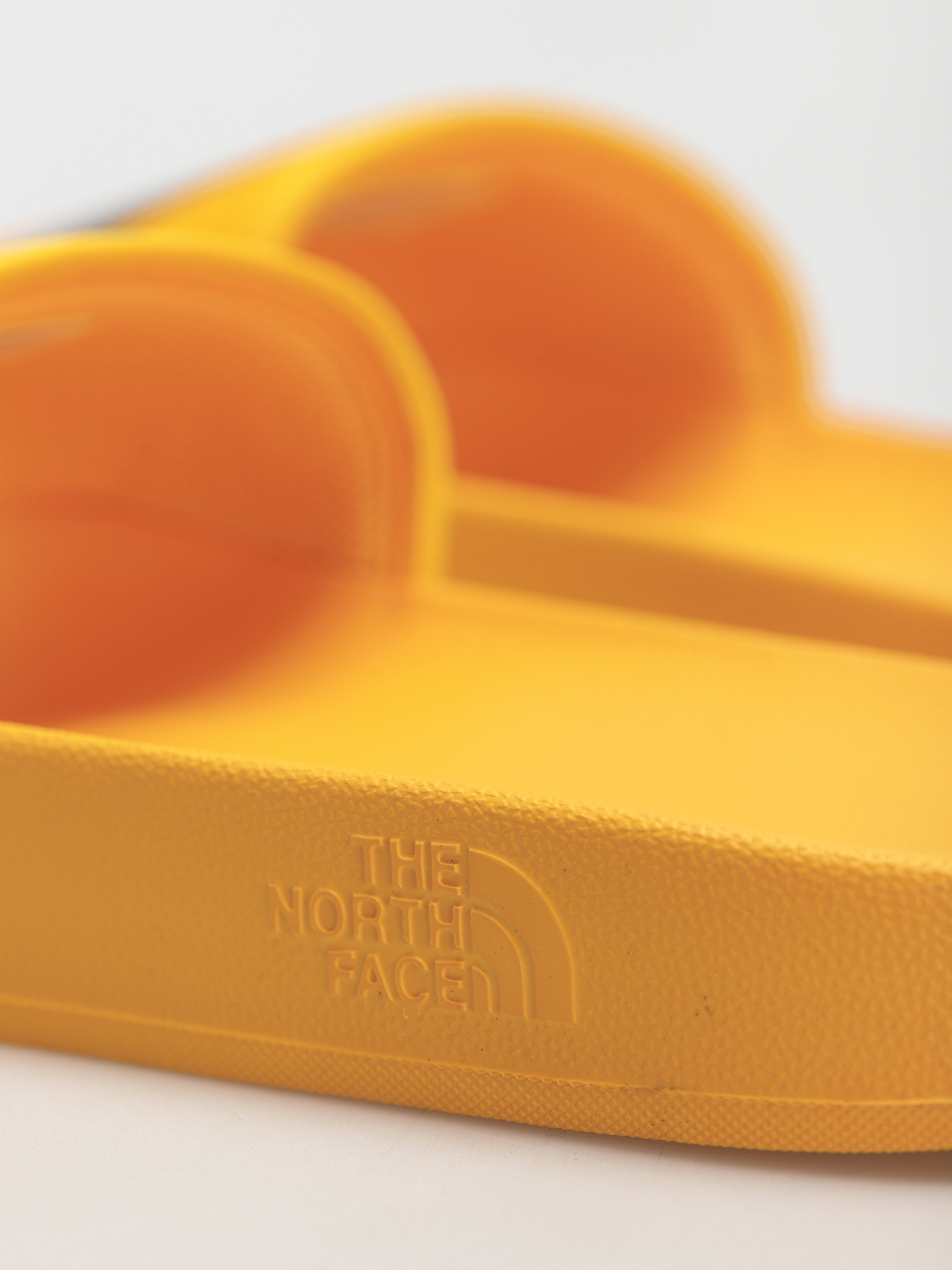 The North Face Base Camp Slide III Flip-flop papucsok (summit gold/tnf black)