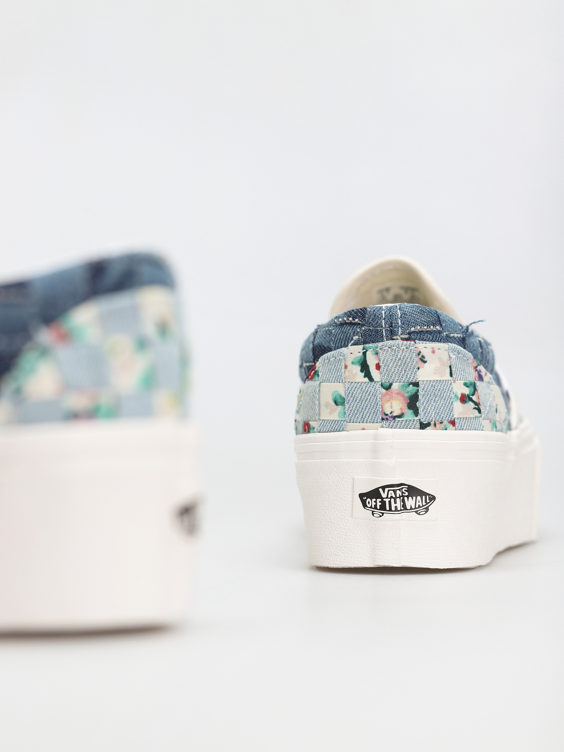 Vans Classic Slip On Stackform Cipők (woven/denim/floral)