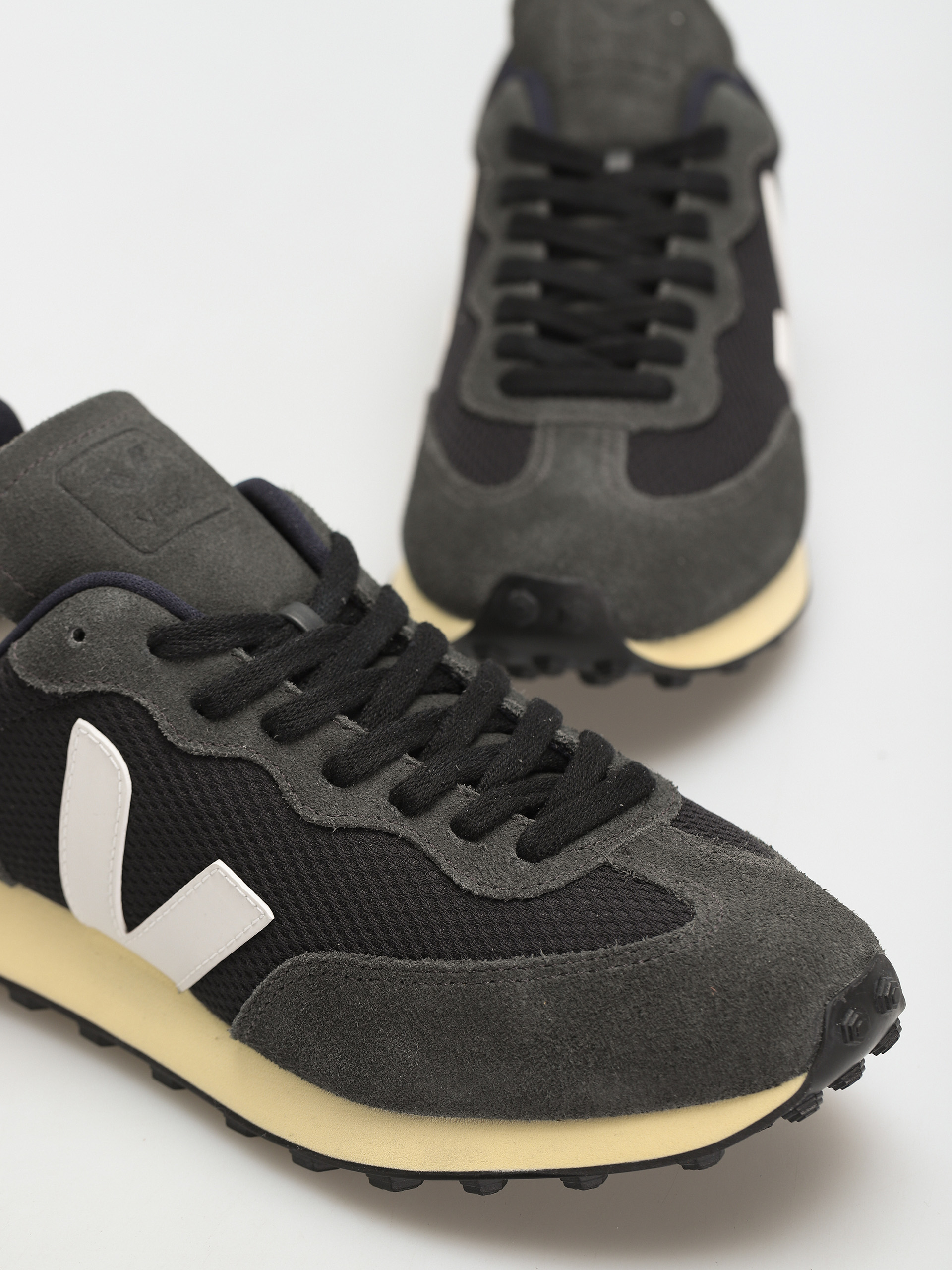 Veja Rio Branco Cipők (black white oxford grey)