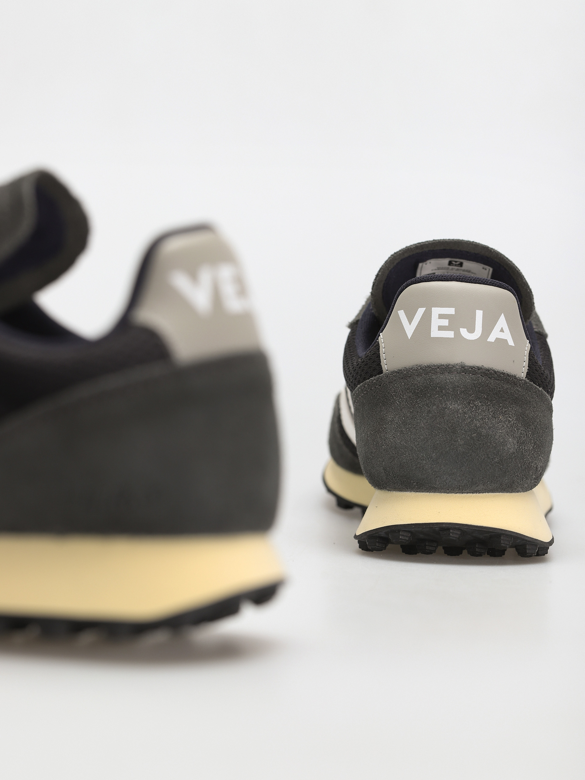 Veja Rio Branco Cipők (black white oxford grey)