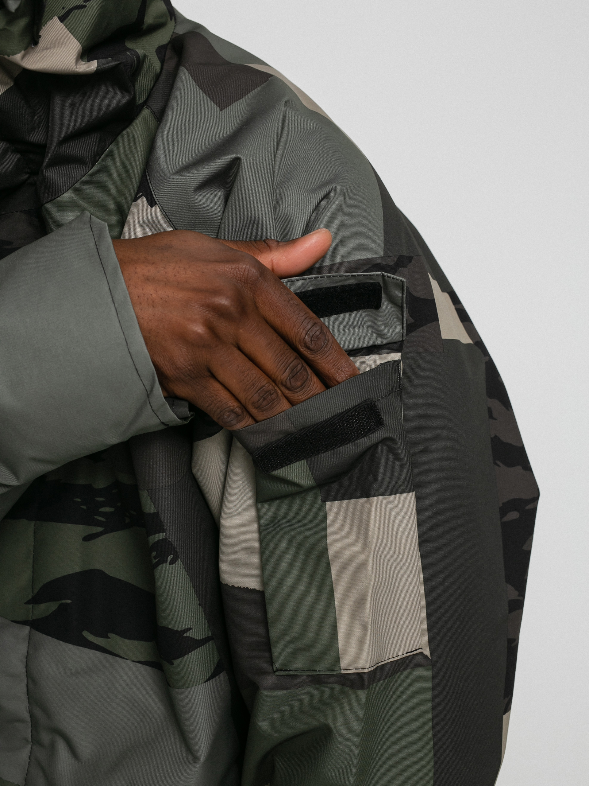 Carhartt WIP Prospector Dzseki (camo mend/popsicle)