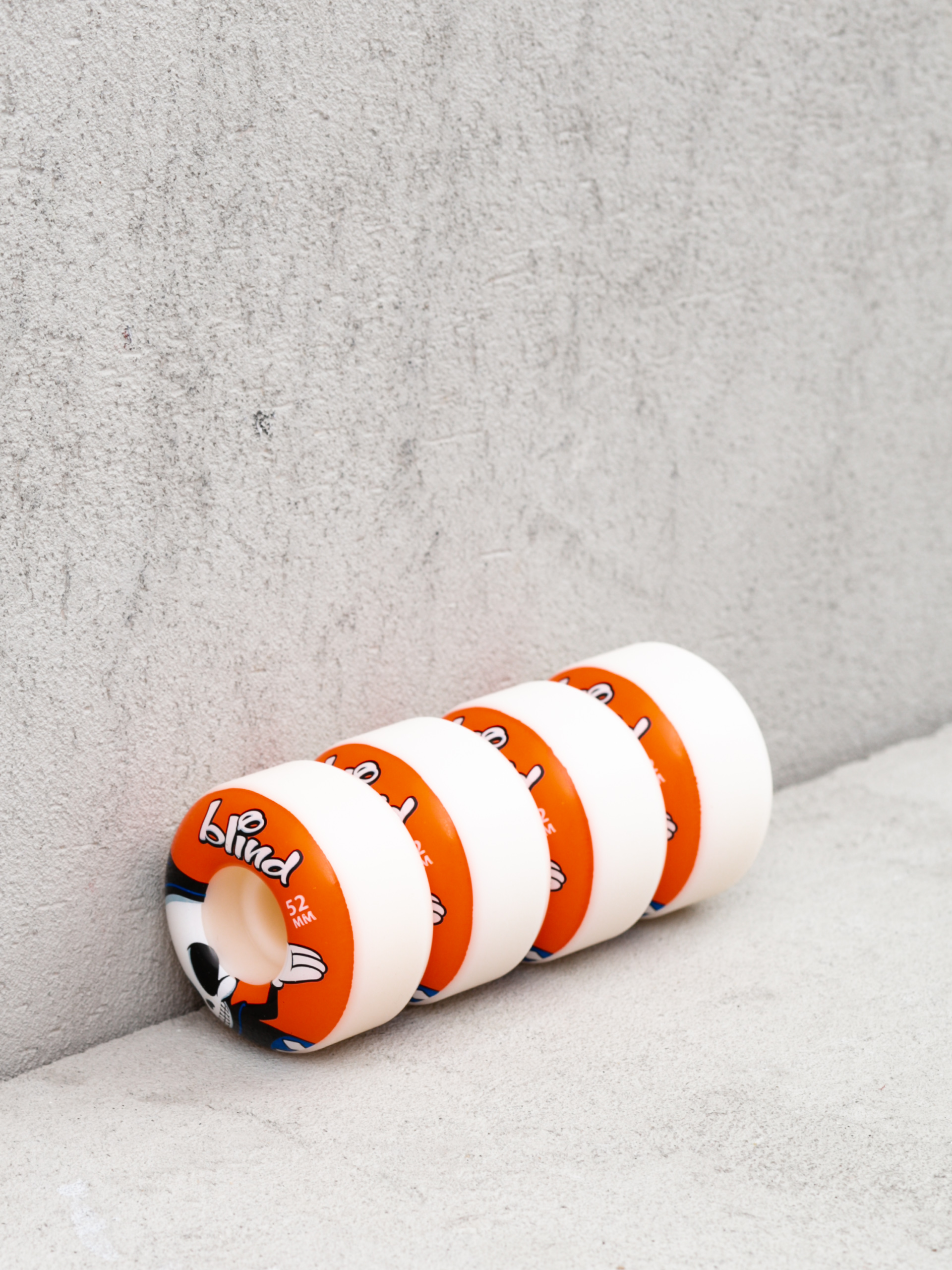 Blind Reaper Character Gördeszka kerék (white/red)