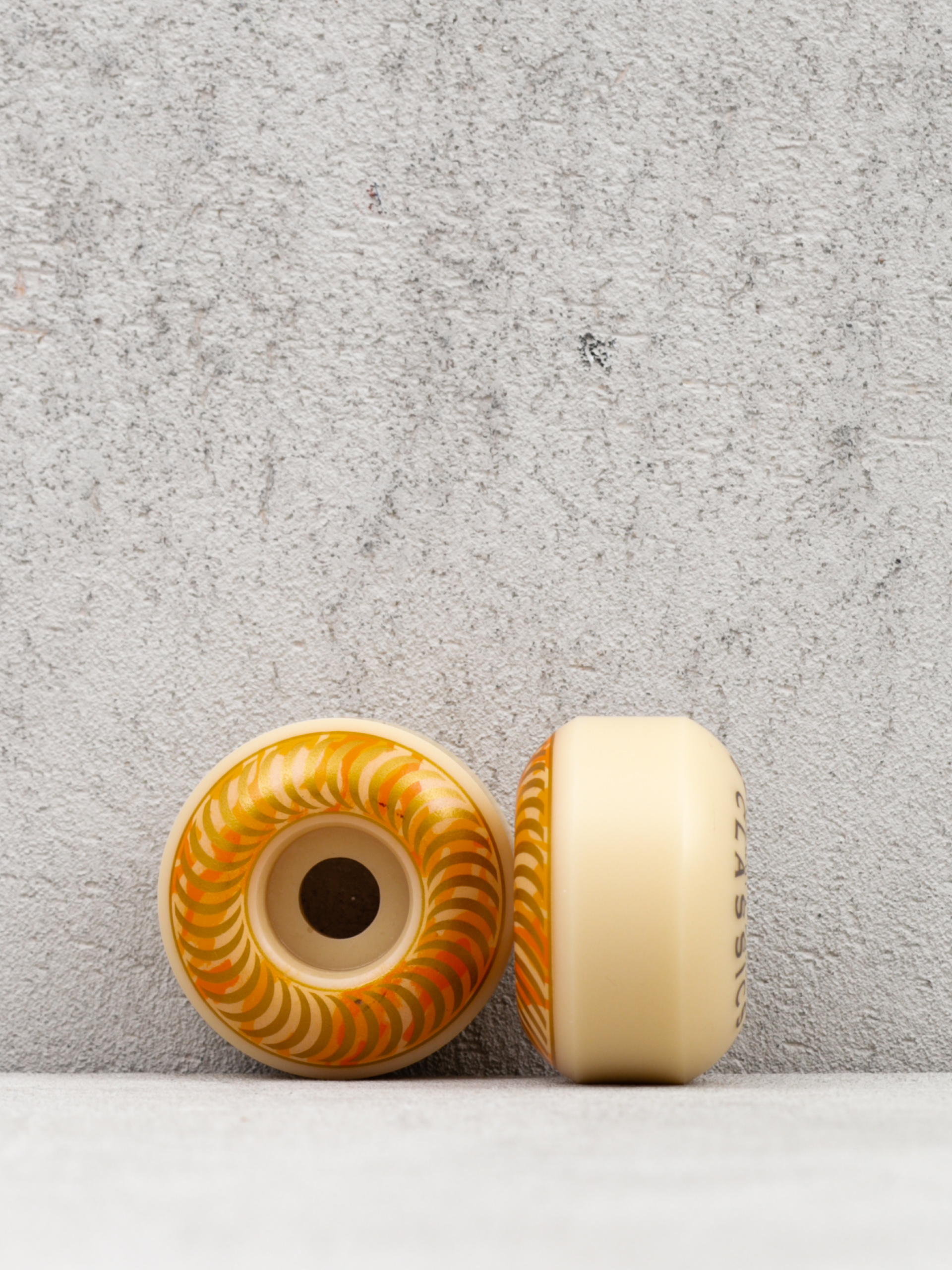 Spitfire F4 99D Camo Classic Gördeszka kerék (white/orange)