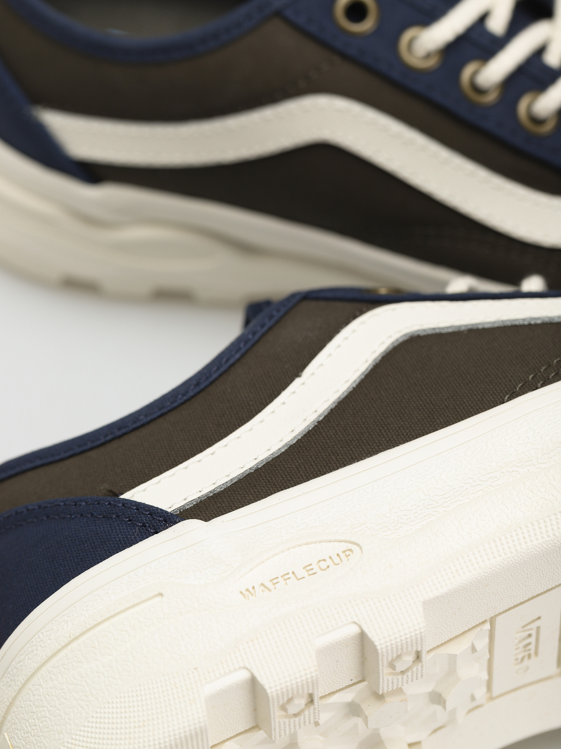 Vans Sentry Old Skool Wc Cipők (waxed canvas/forest night/marshmallow)