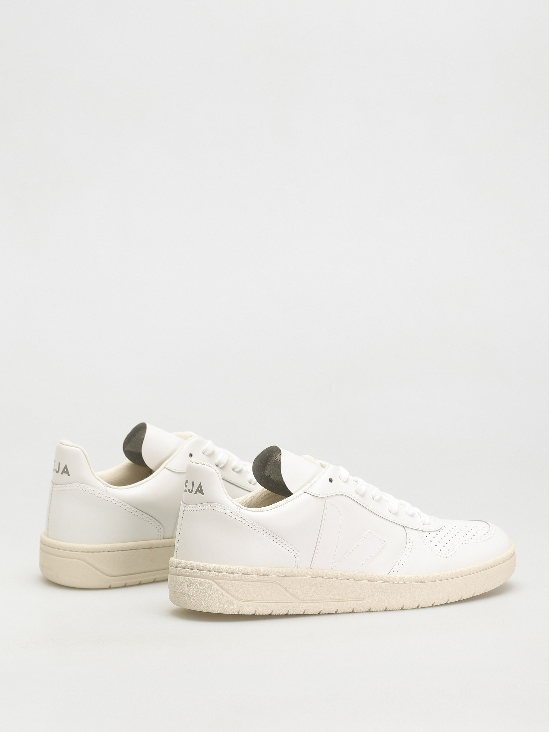Veja V 10 Cipők (leather extra white)