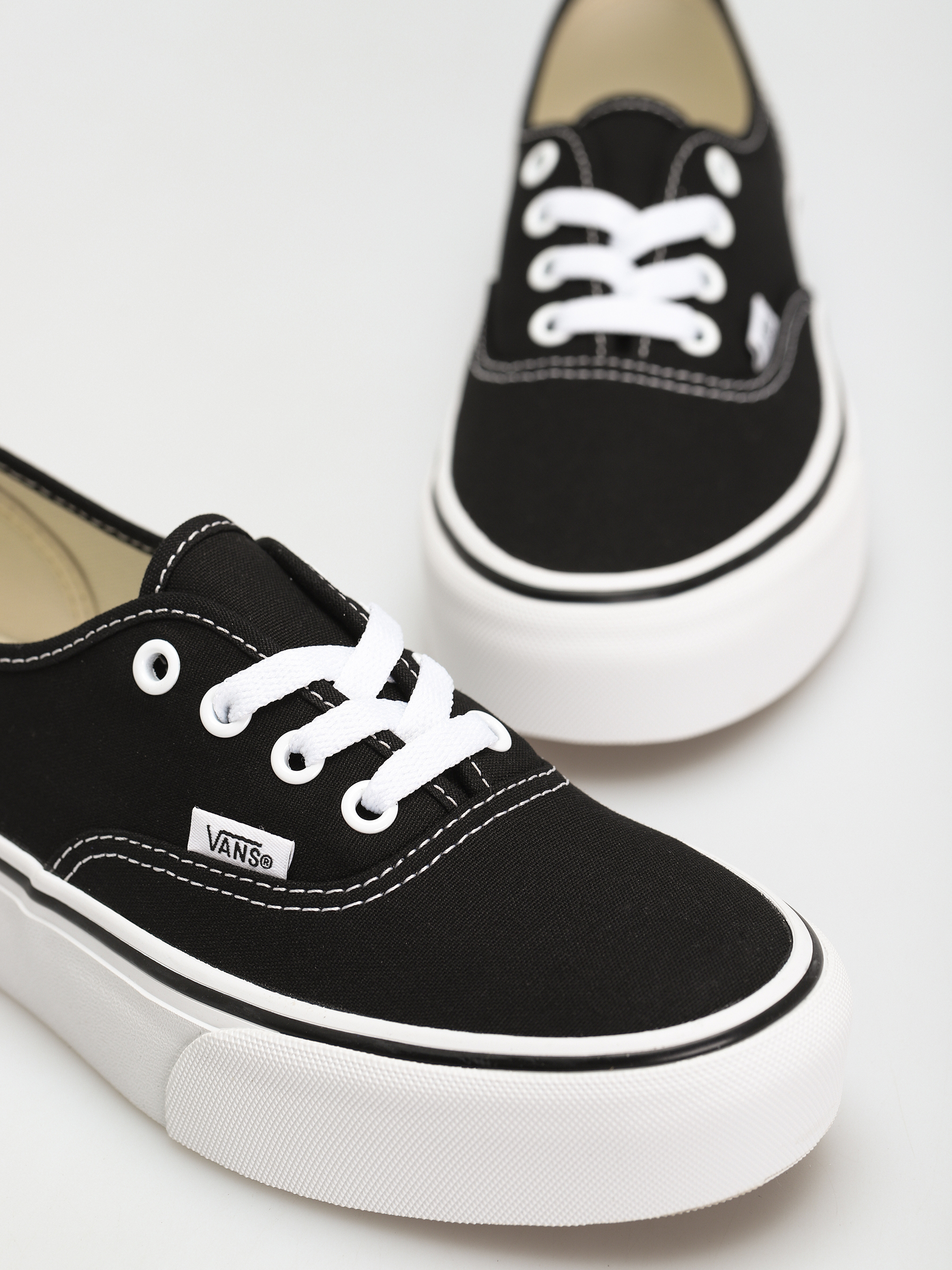 Vans Authentic Platform 2.0 Cipők (black)
