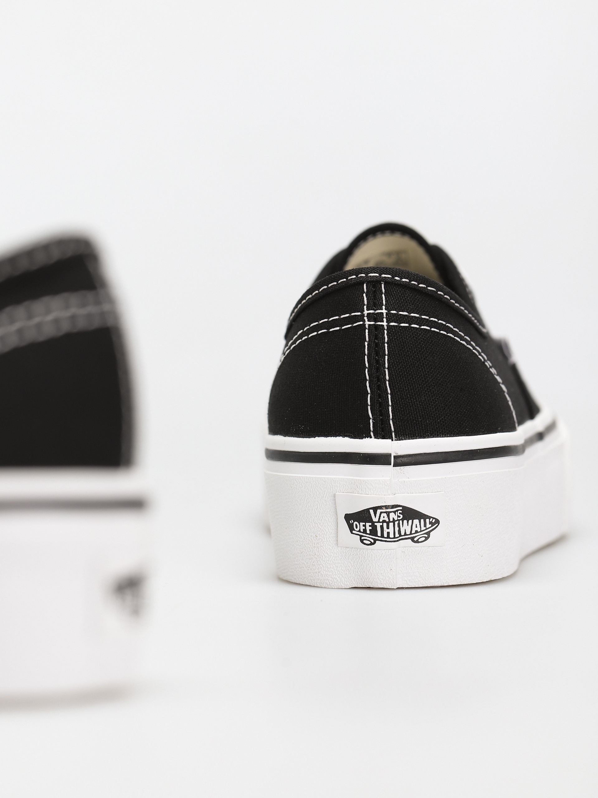 Vans Authentic Platform 2.0 Cipők (black)