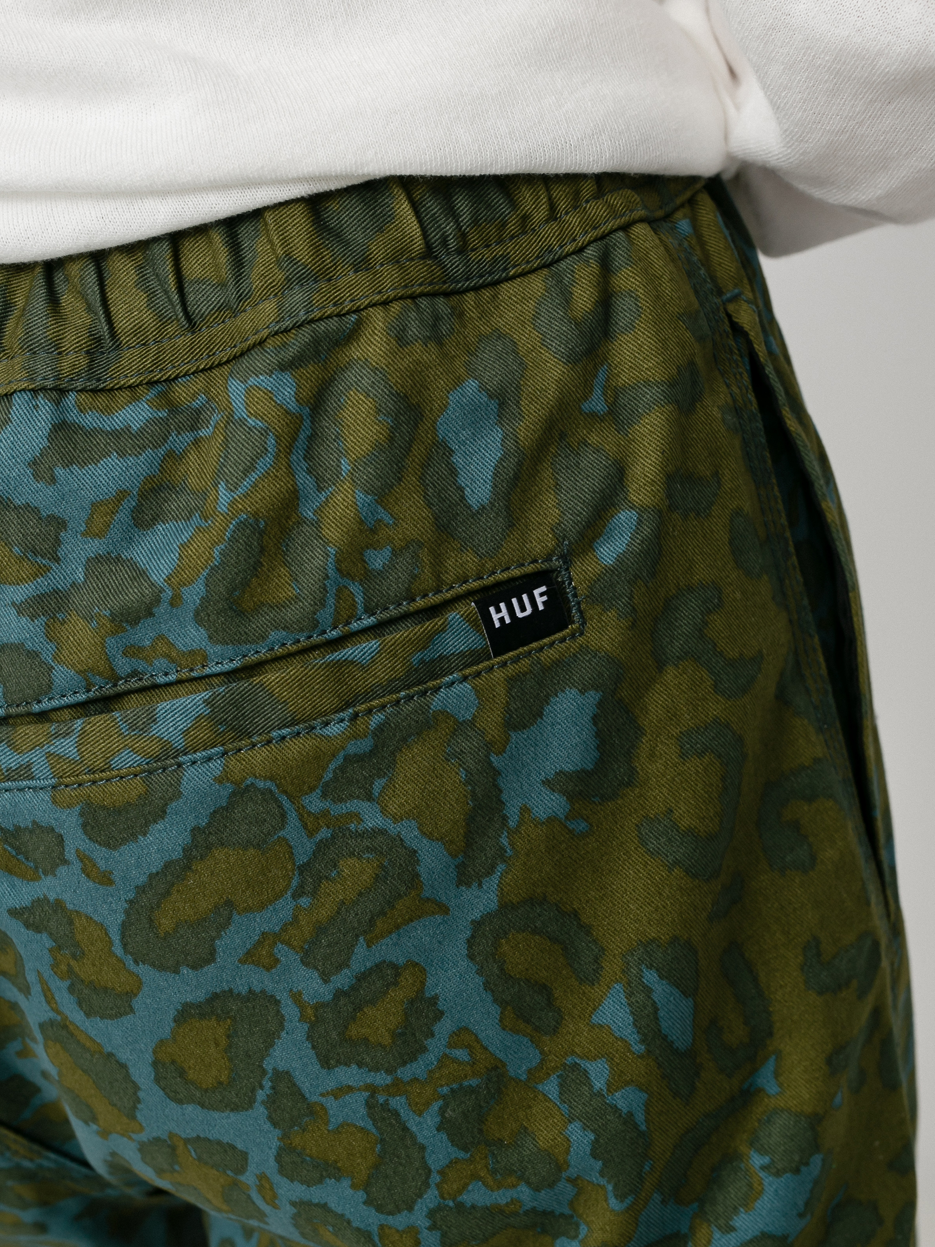 HUF Printed Runyon Kisnadrág Wmn (leopard camo)