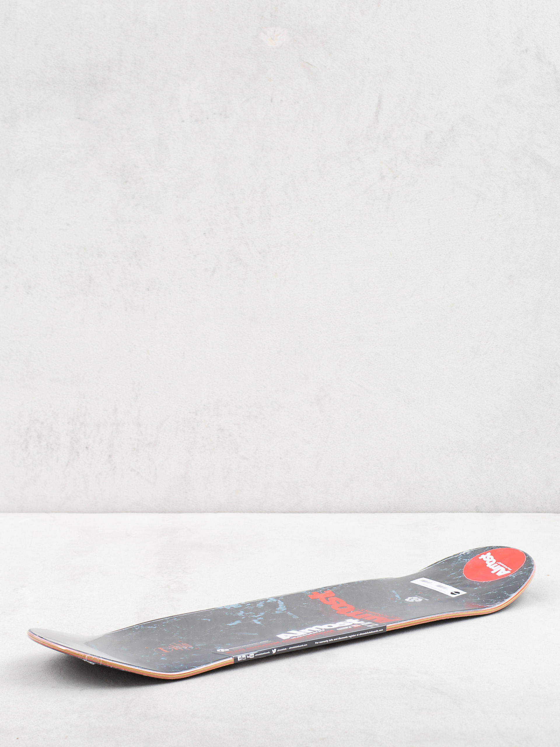 Almost Minimalist R7 Gördeszka lap (black/white)