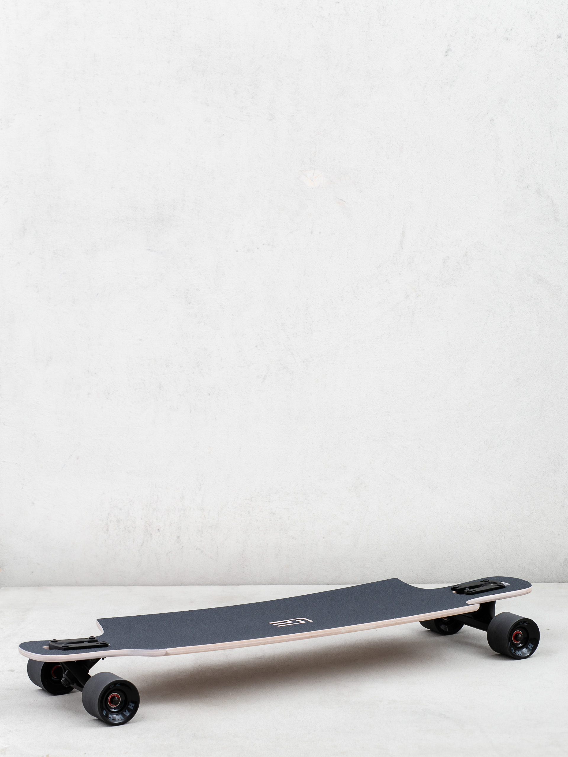 Landyachtz Drop Hammer Longboard (white pinecone)