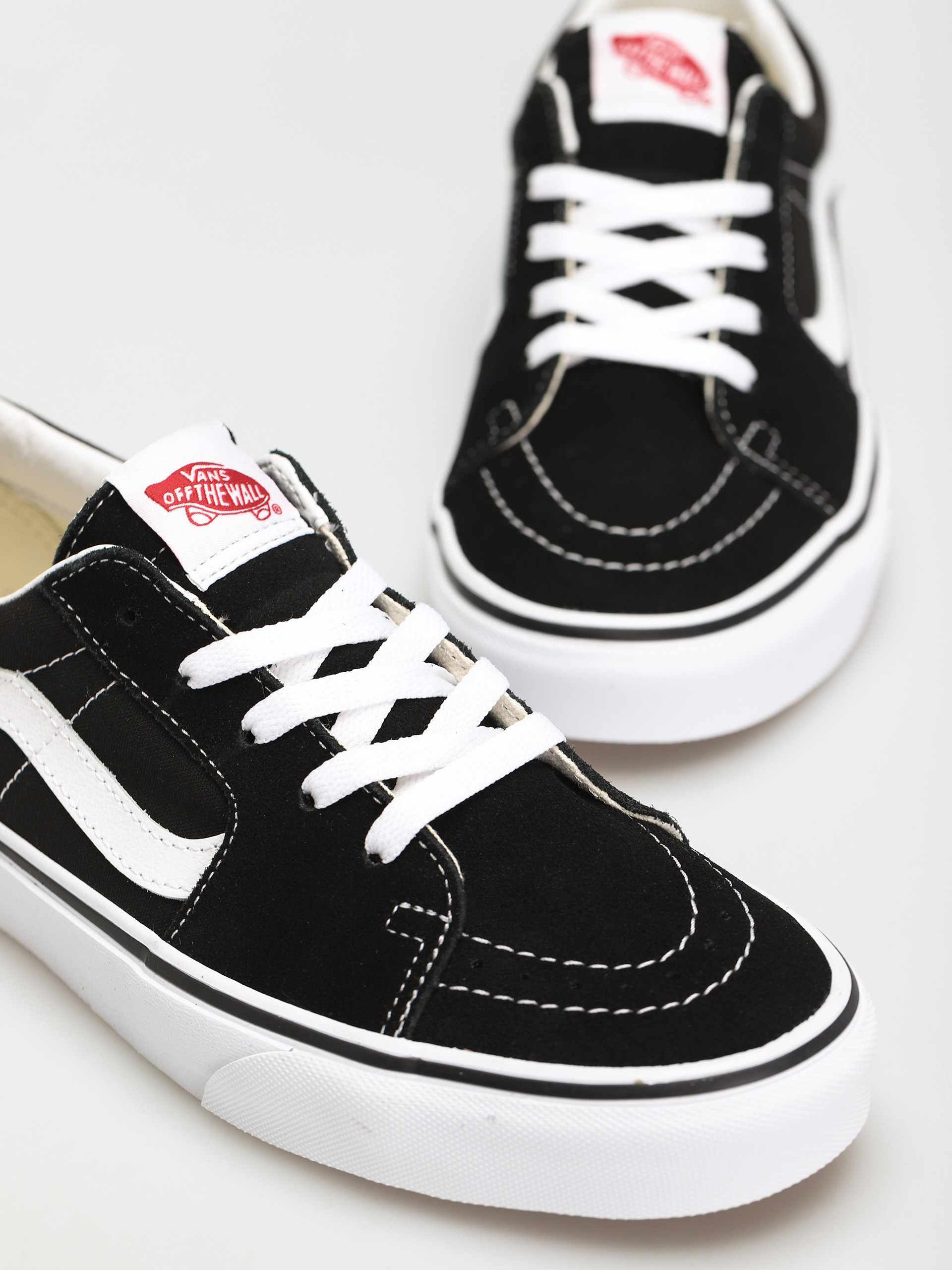 Vans Sk8 Low Cipők (black/true white)