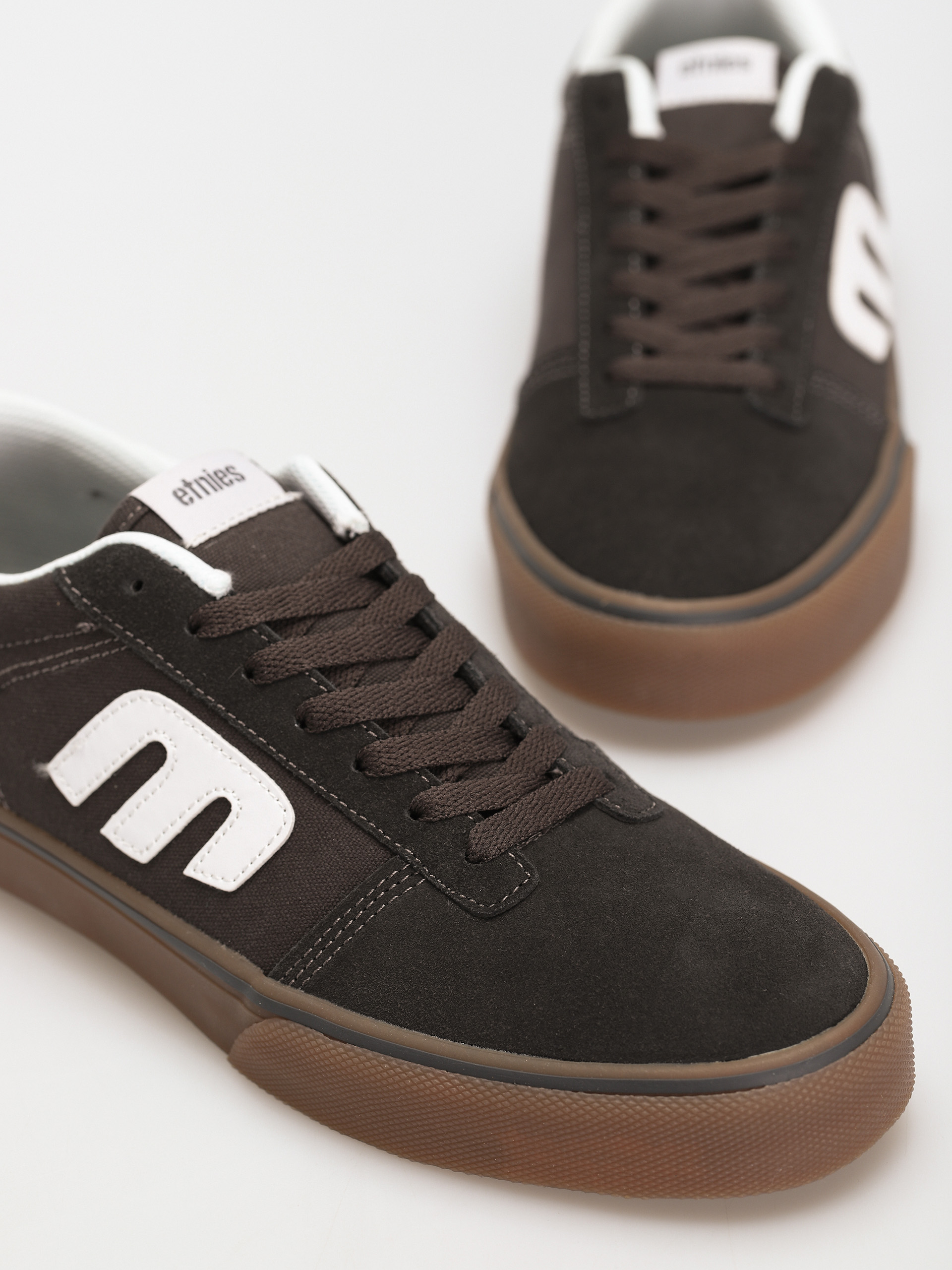 Etnies Calli Vulc Cipők (dark grey/white/gum)