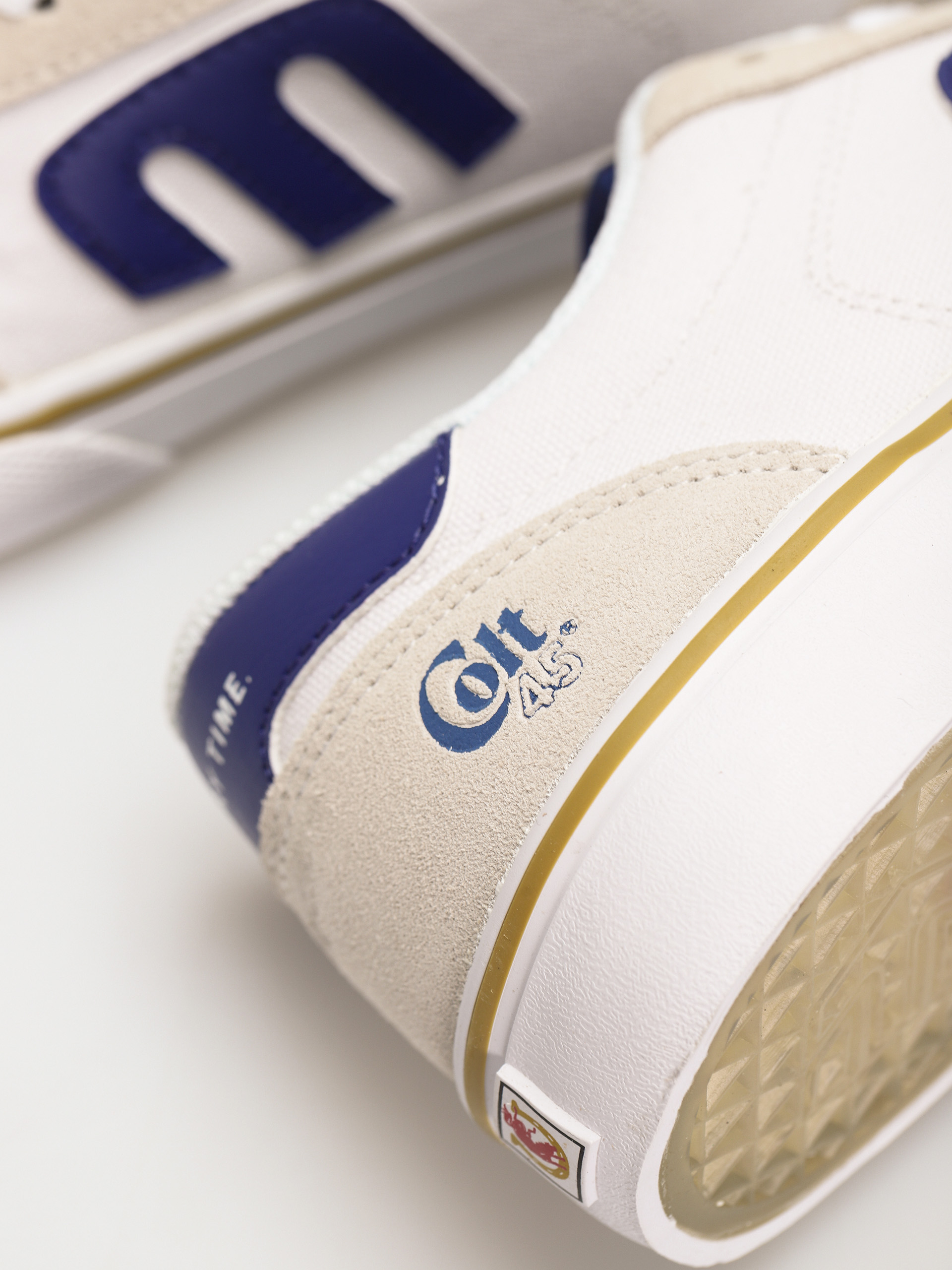 Etnies Calli Vulc X Colt 45 Cipők (white/navy/gold)