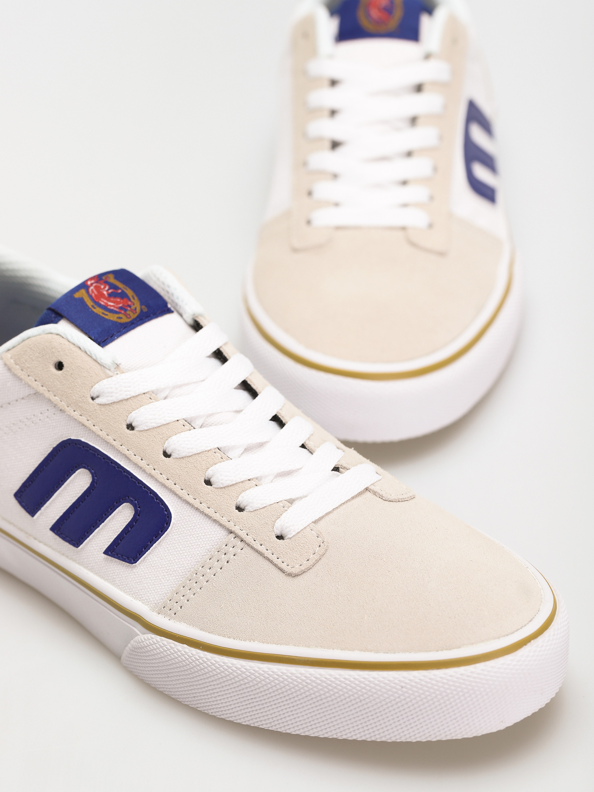 Etnies Calli Vulc X Colt 45 Cipők (white/navy/gold)