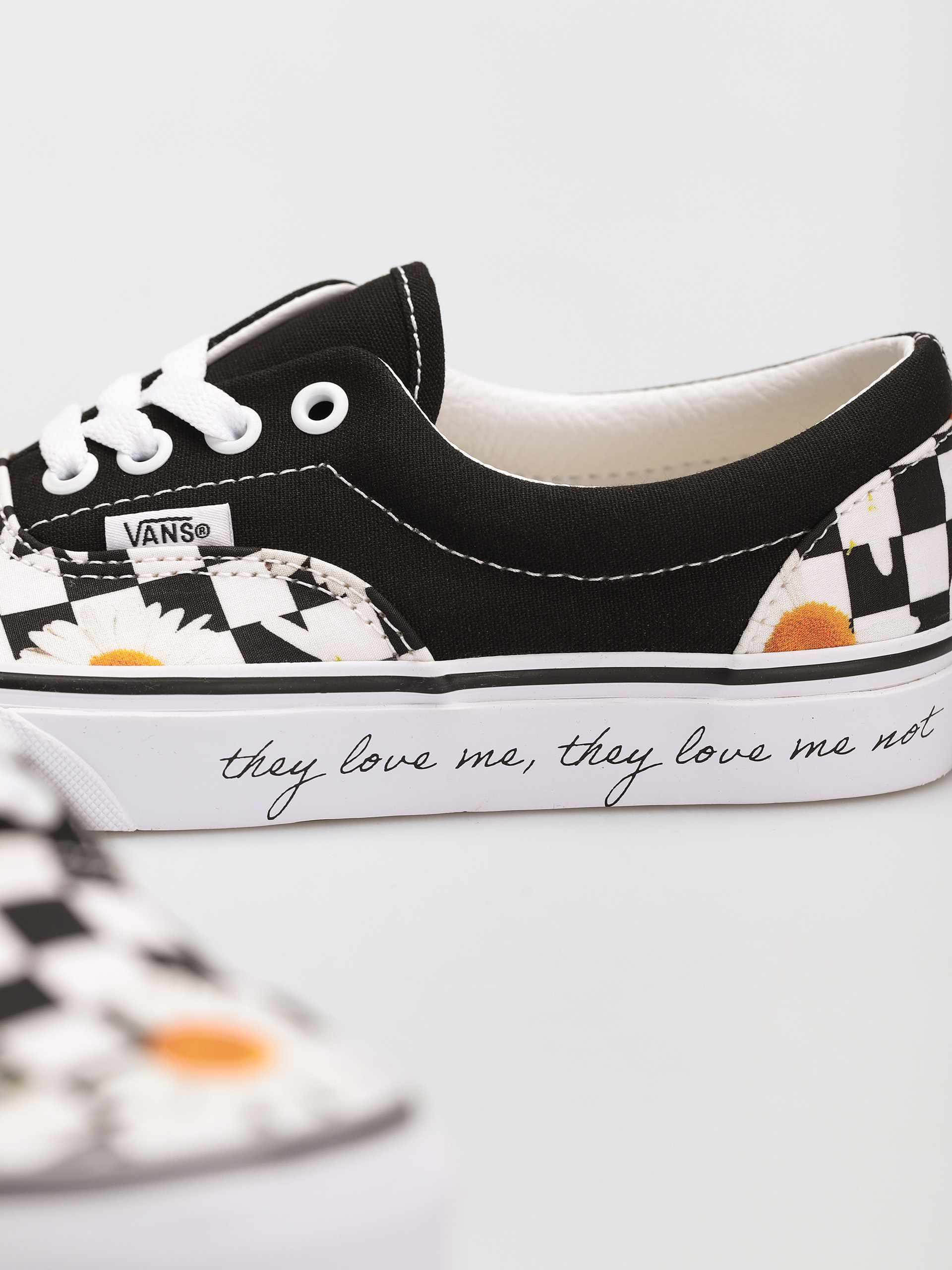 Vans Era Cipők (love me/ love me not/daisy/true white)