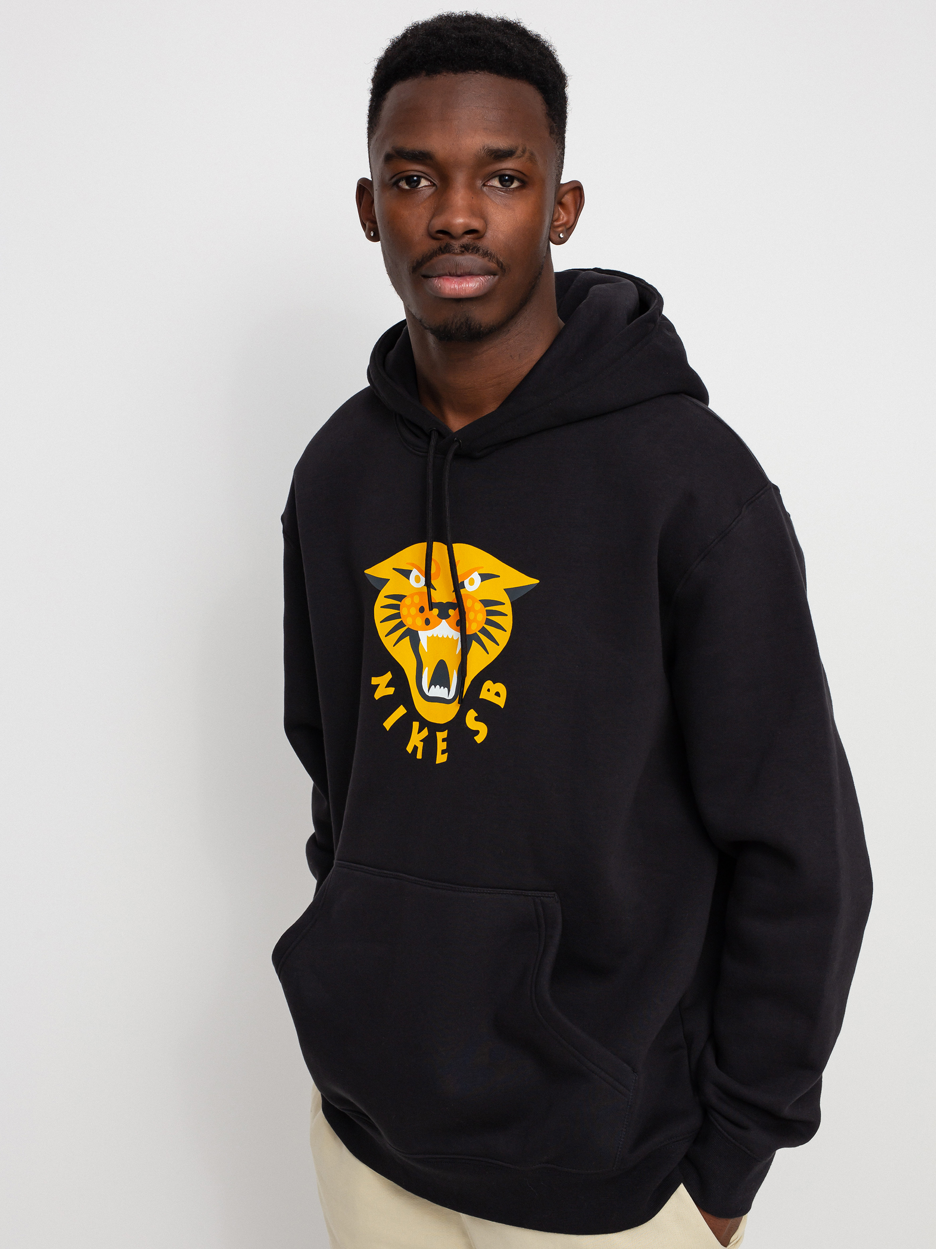 Nike SB GFX HD Kapucnis pulóver (black/dark sulfur/white)