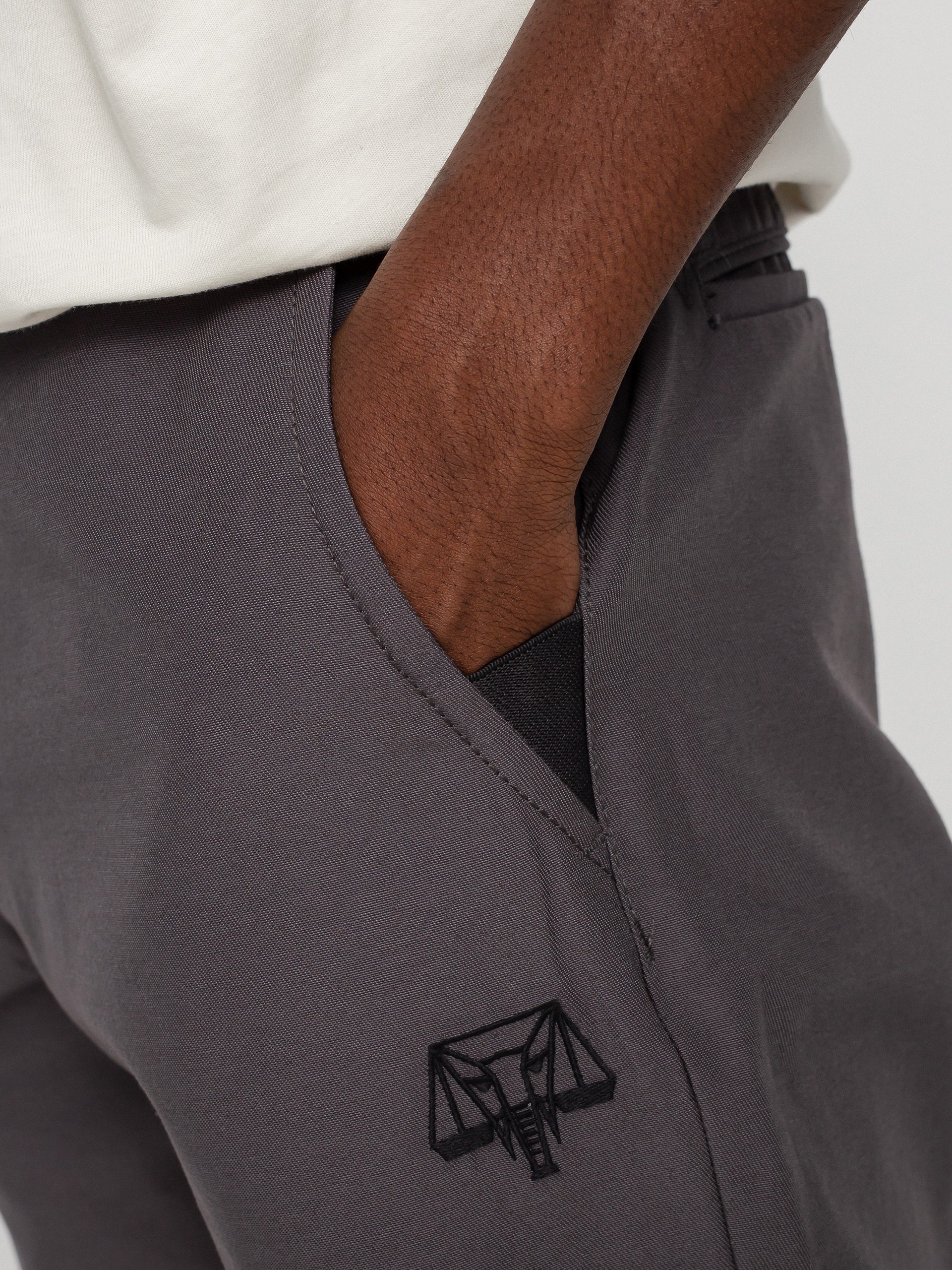 Vans Authentic Chino Glide Relaxtaper Kisnadrág (courage adams/asphalt)