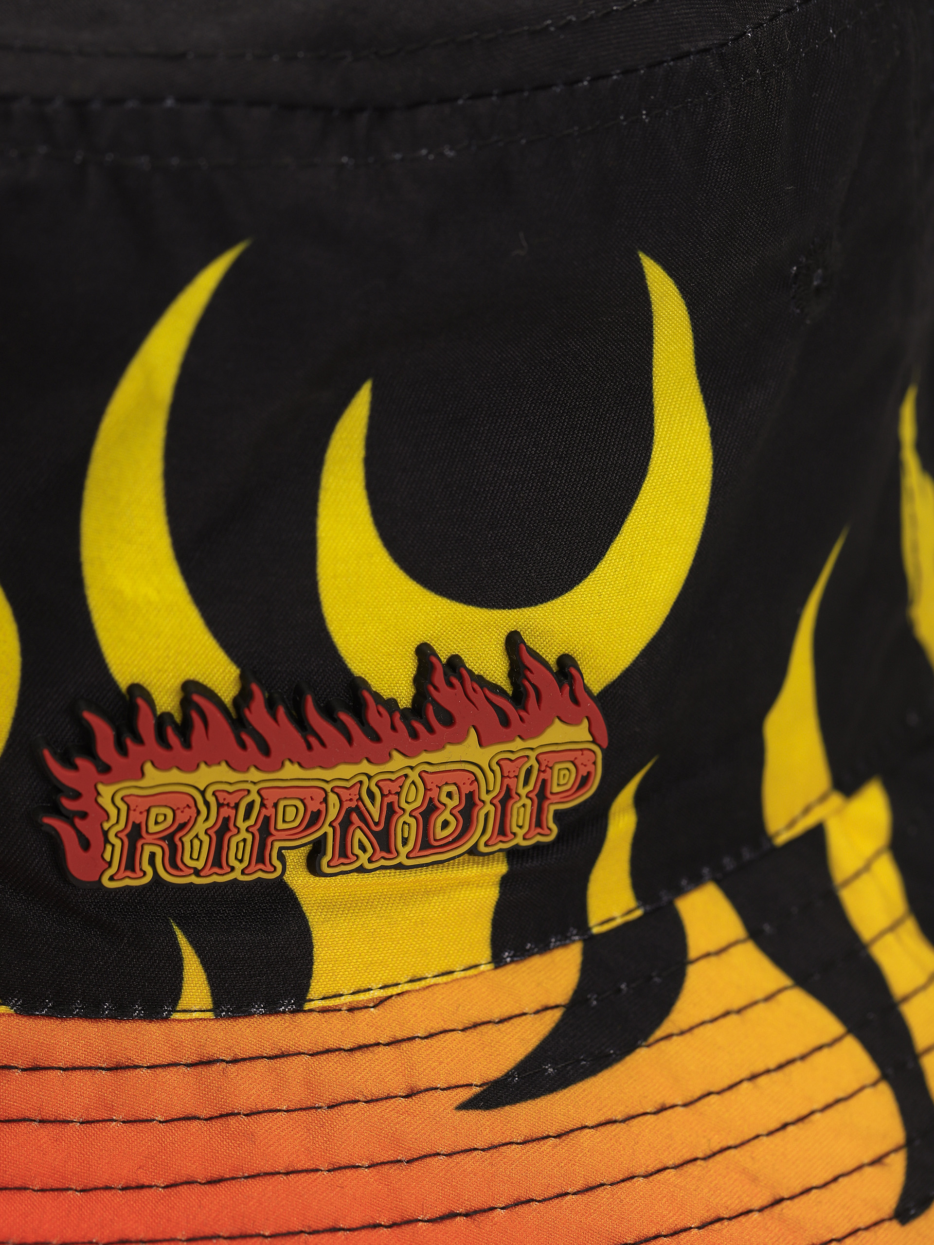 RipNDip Welcome TO Heck Reversible Kalap (black)