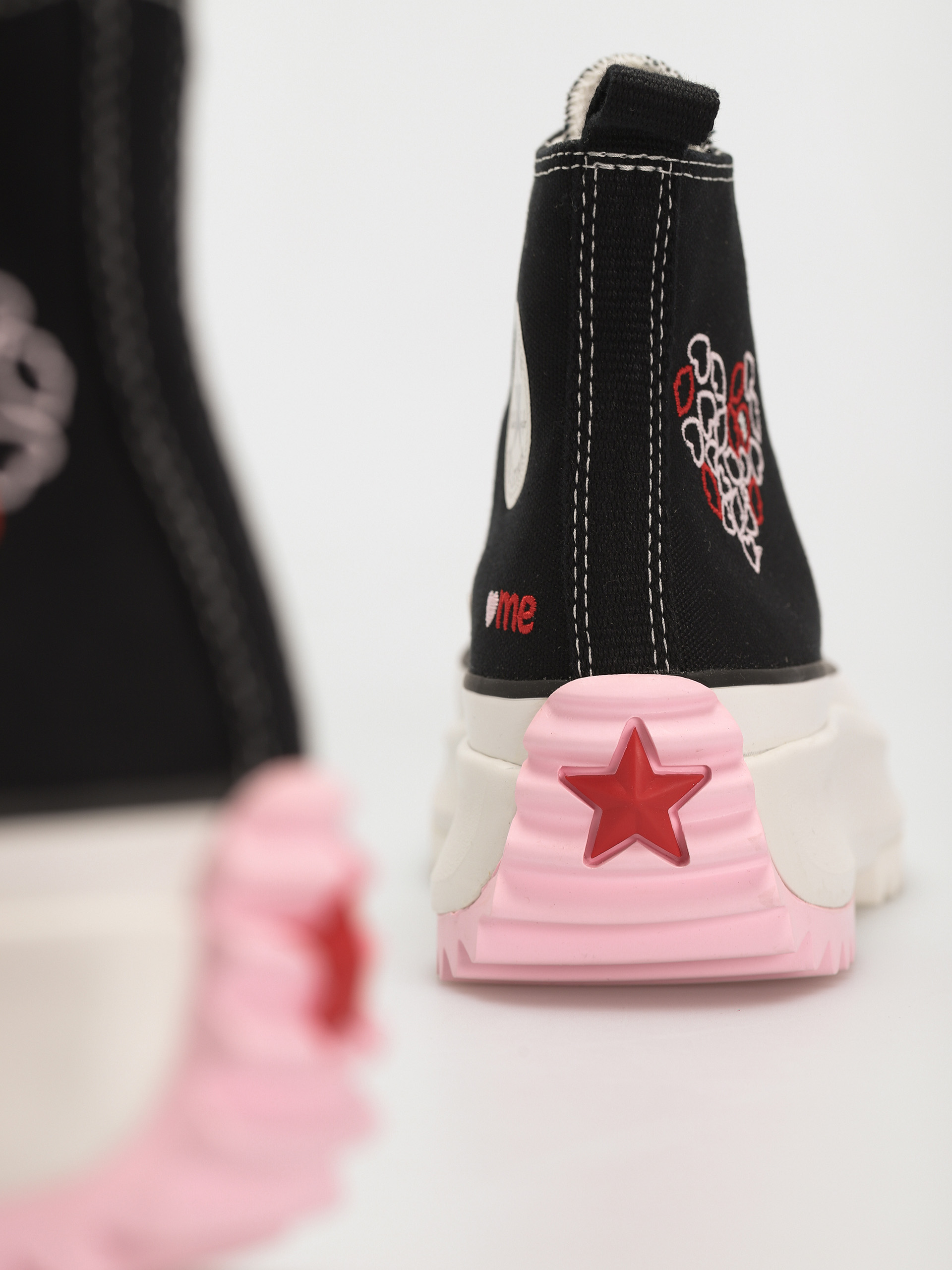 Converse Run Star Hike Hi Cipők (black/university red/cherry blossom)