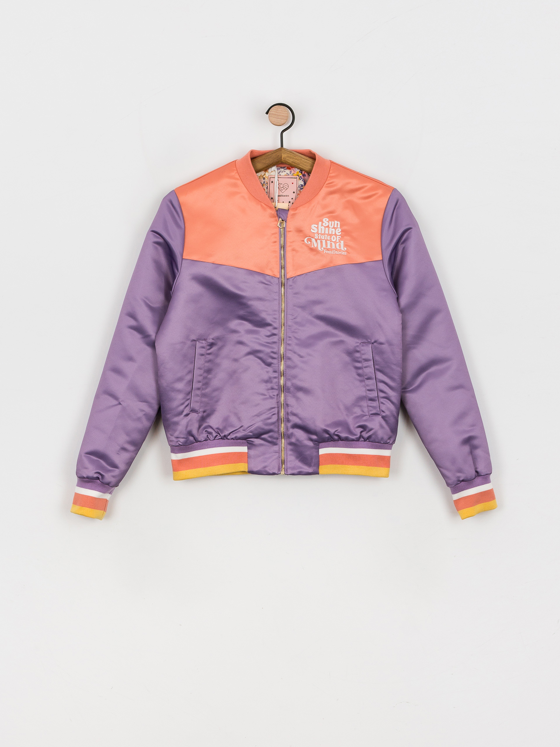 Femi Stories Hana Dzseki Wmn (vlt)