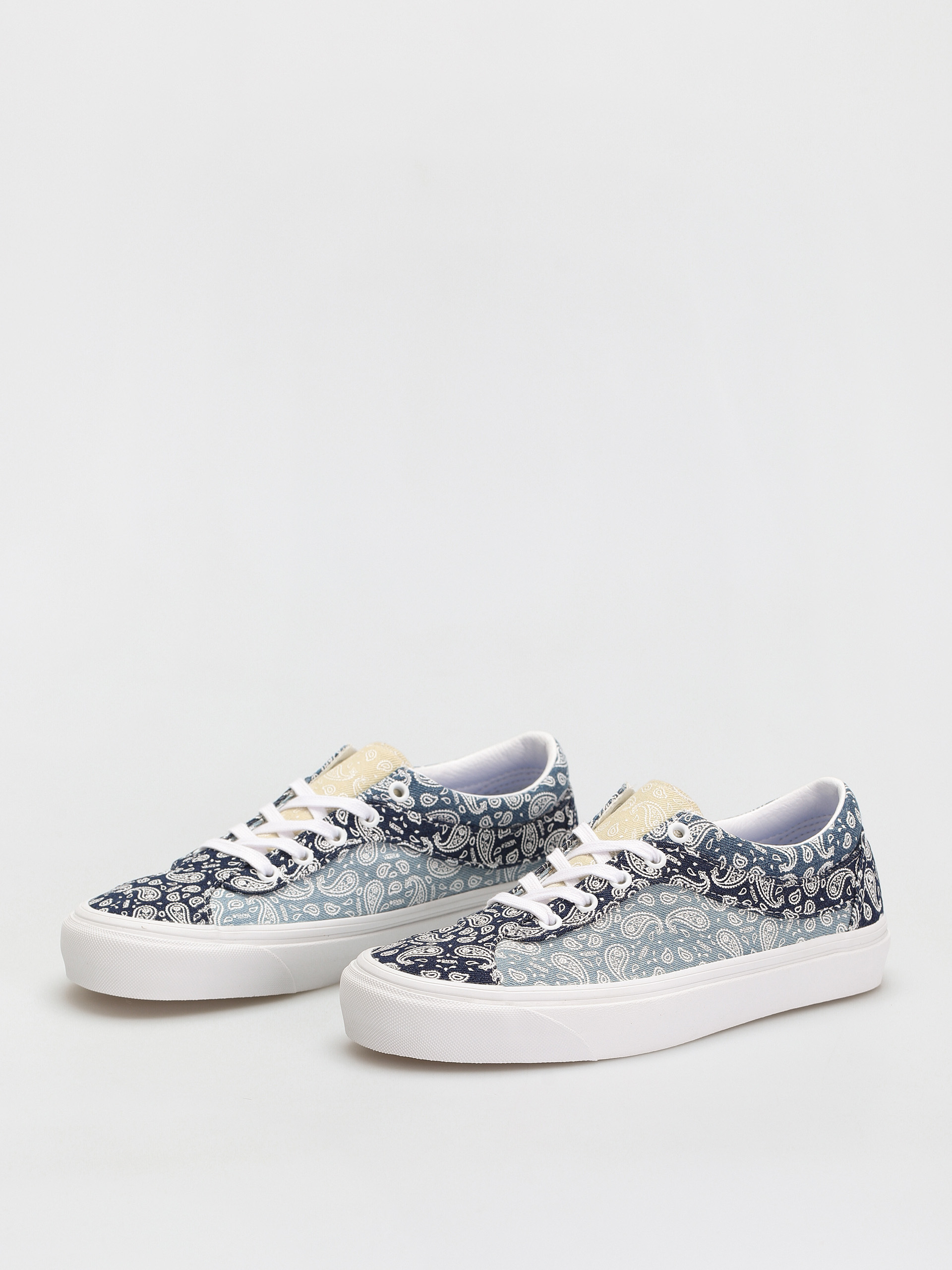 Vans Bold Ni Cipők (bandana/multi/true white)