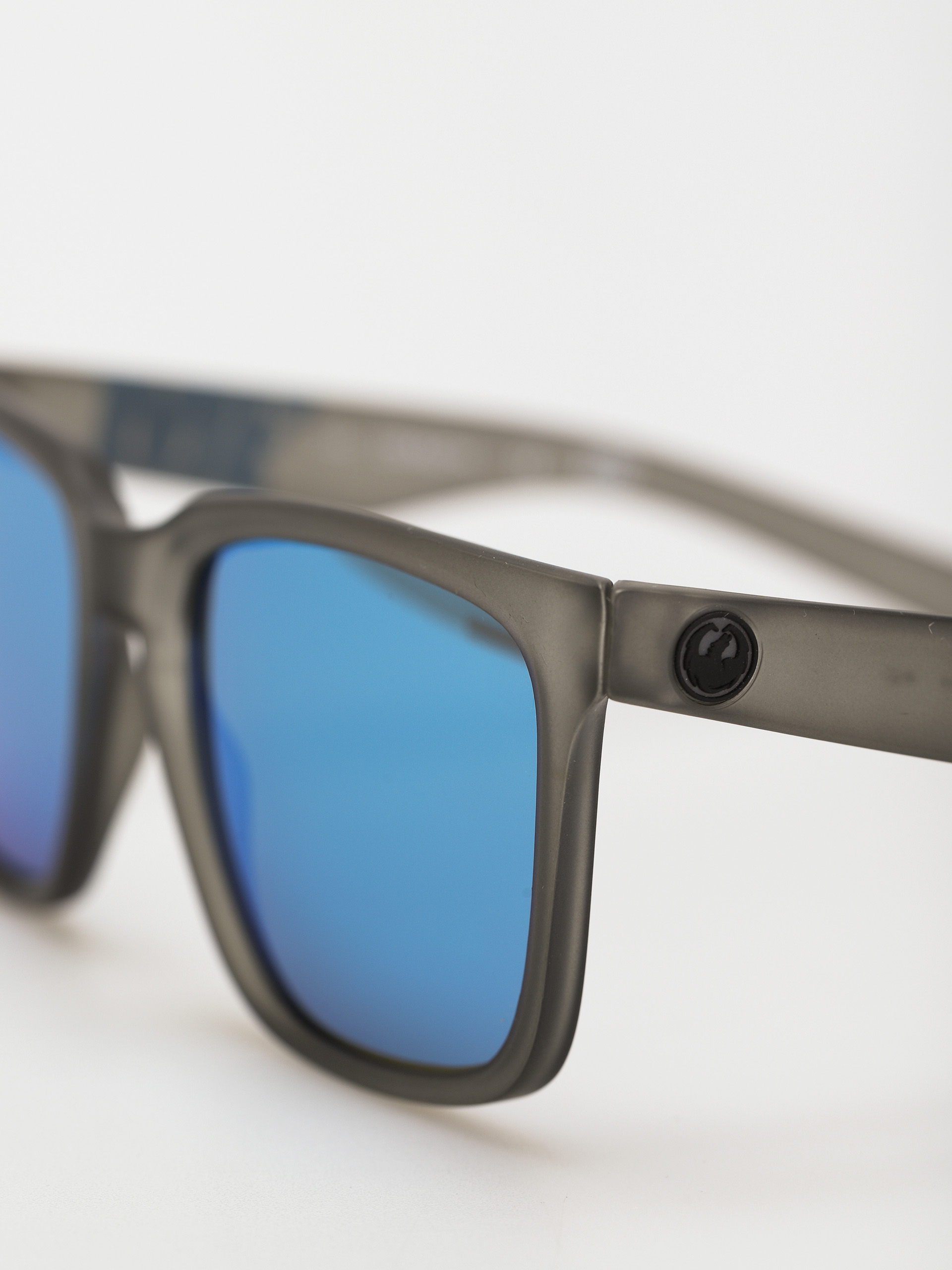 Dragon Baile Napszemüvegek (matte crystal shadow h2o/ll blue ion polar)