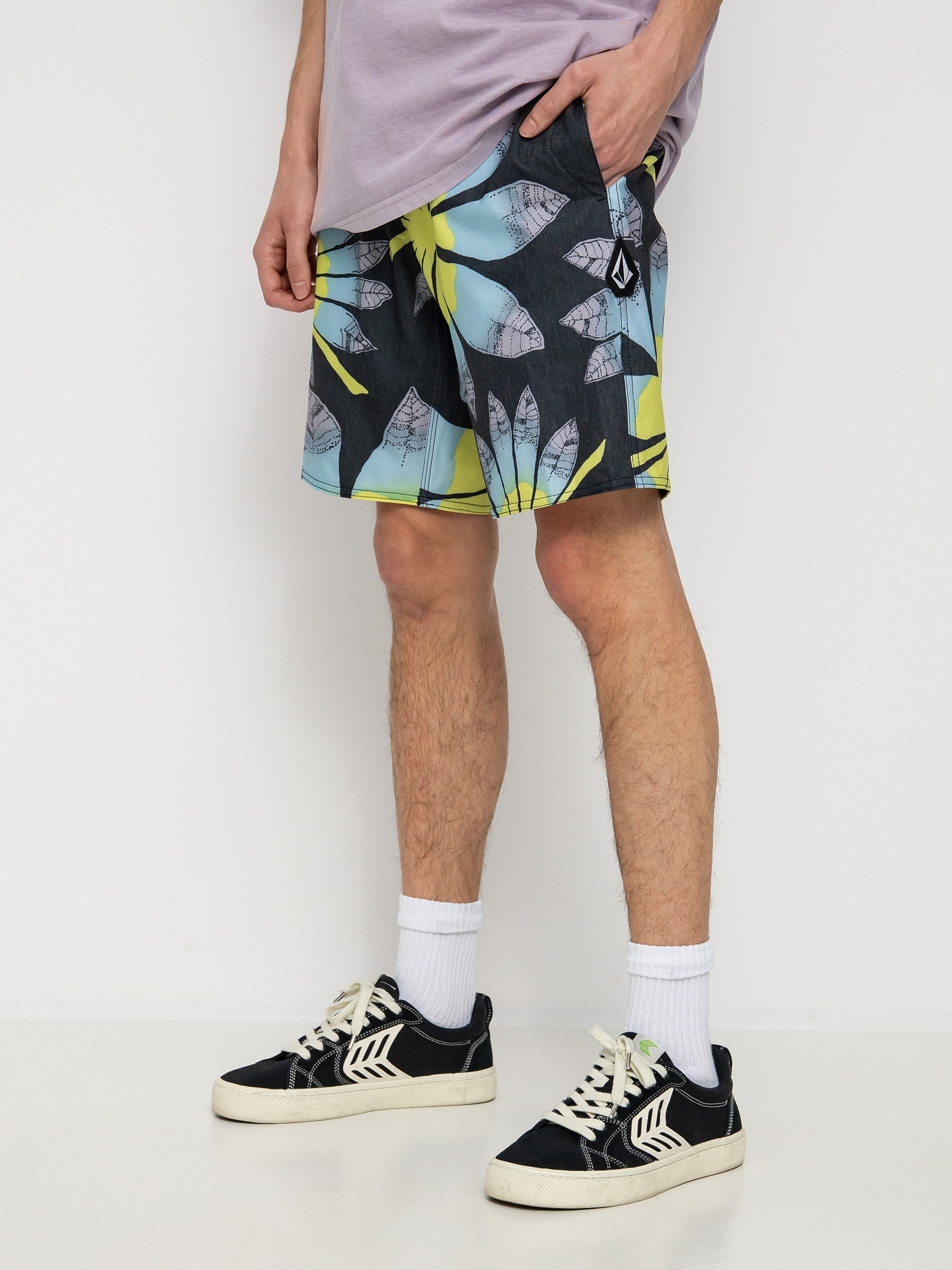 Volcom Sunder Stoney 19 Boardshort (black)