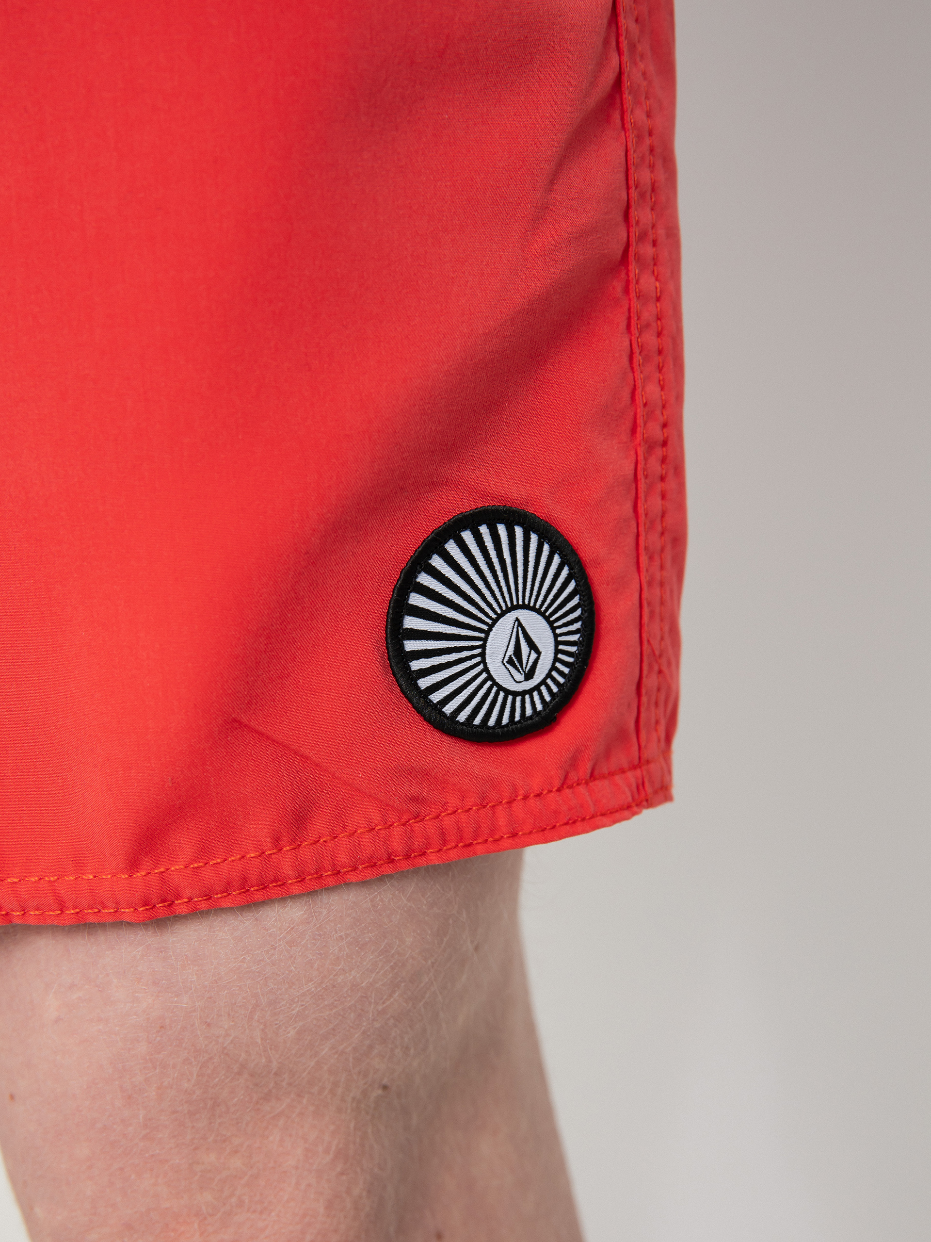 Volcom Lido Solid Trunk 16 Boardshort (cayenne) 