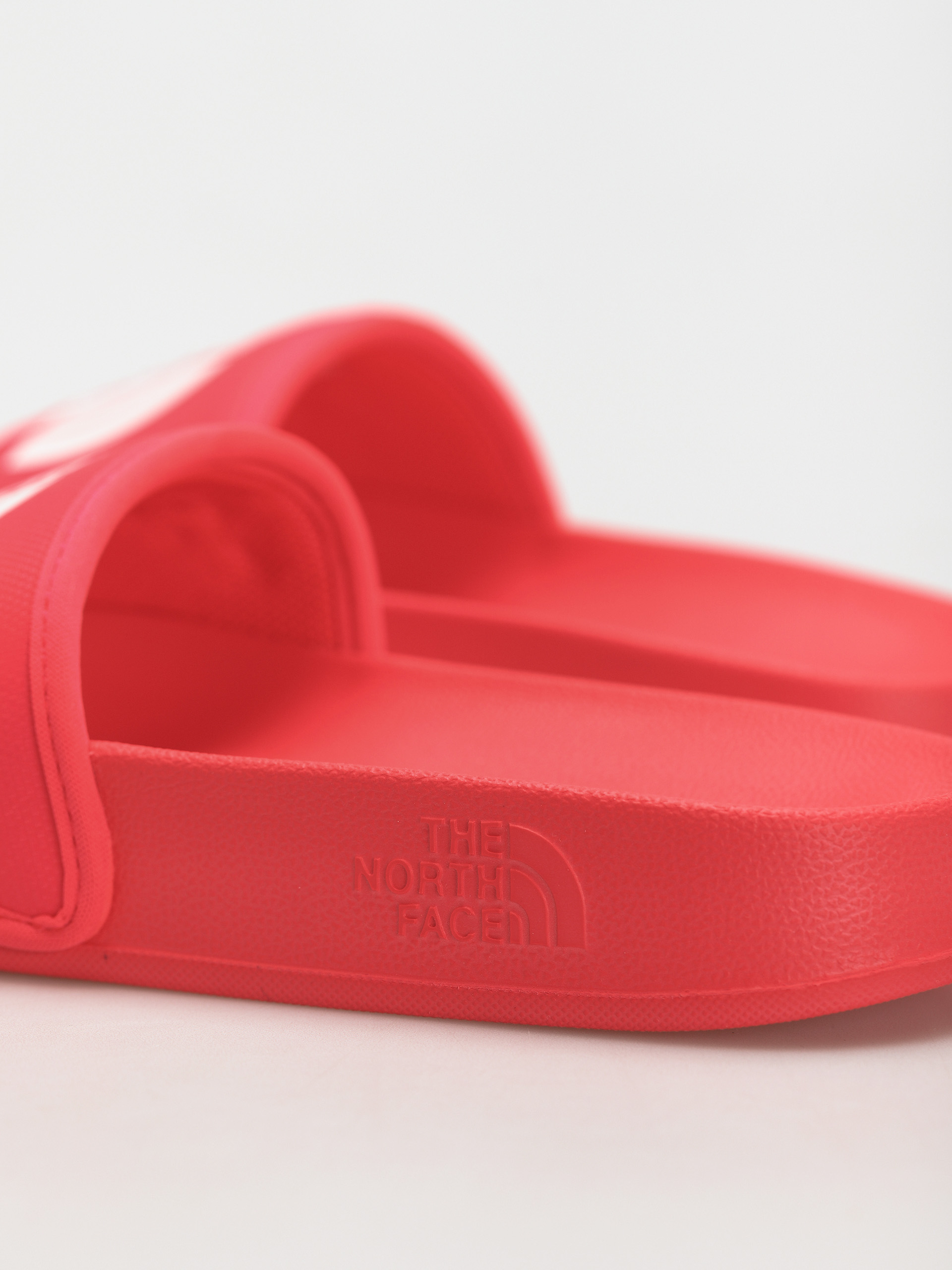 The North Face Base Camp Slide III Flip-flop papucsok Wmn (brilliant coral/tnf white)