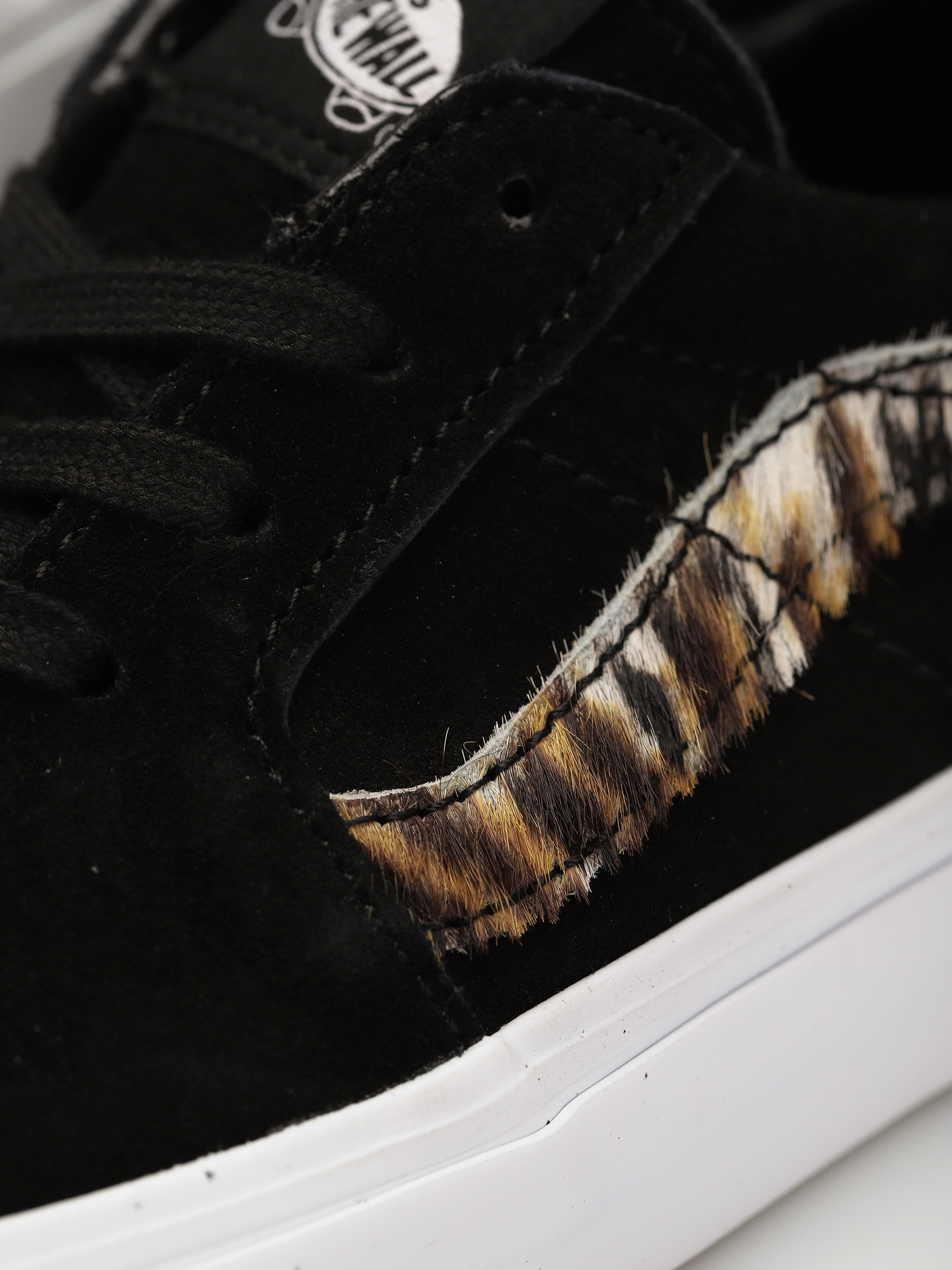Vans Sk8 Low Cipők (soft suede/black/tiger)