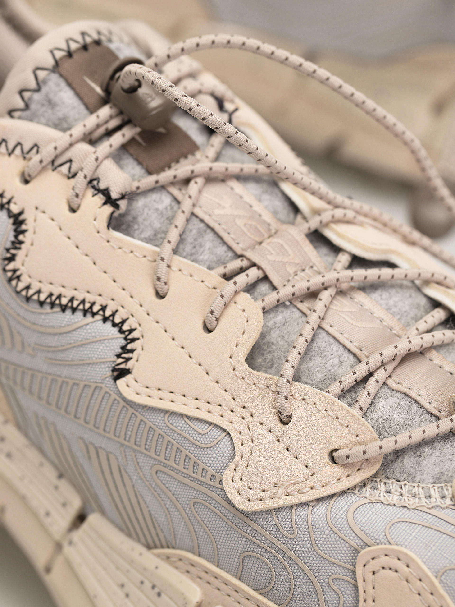 Reebok Zig Kinetica II Edg Cipők (stucco/moonst/trkgry)