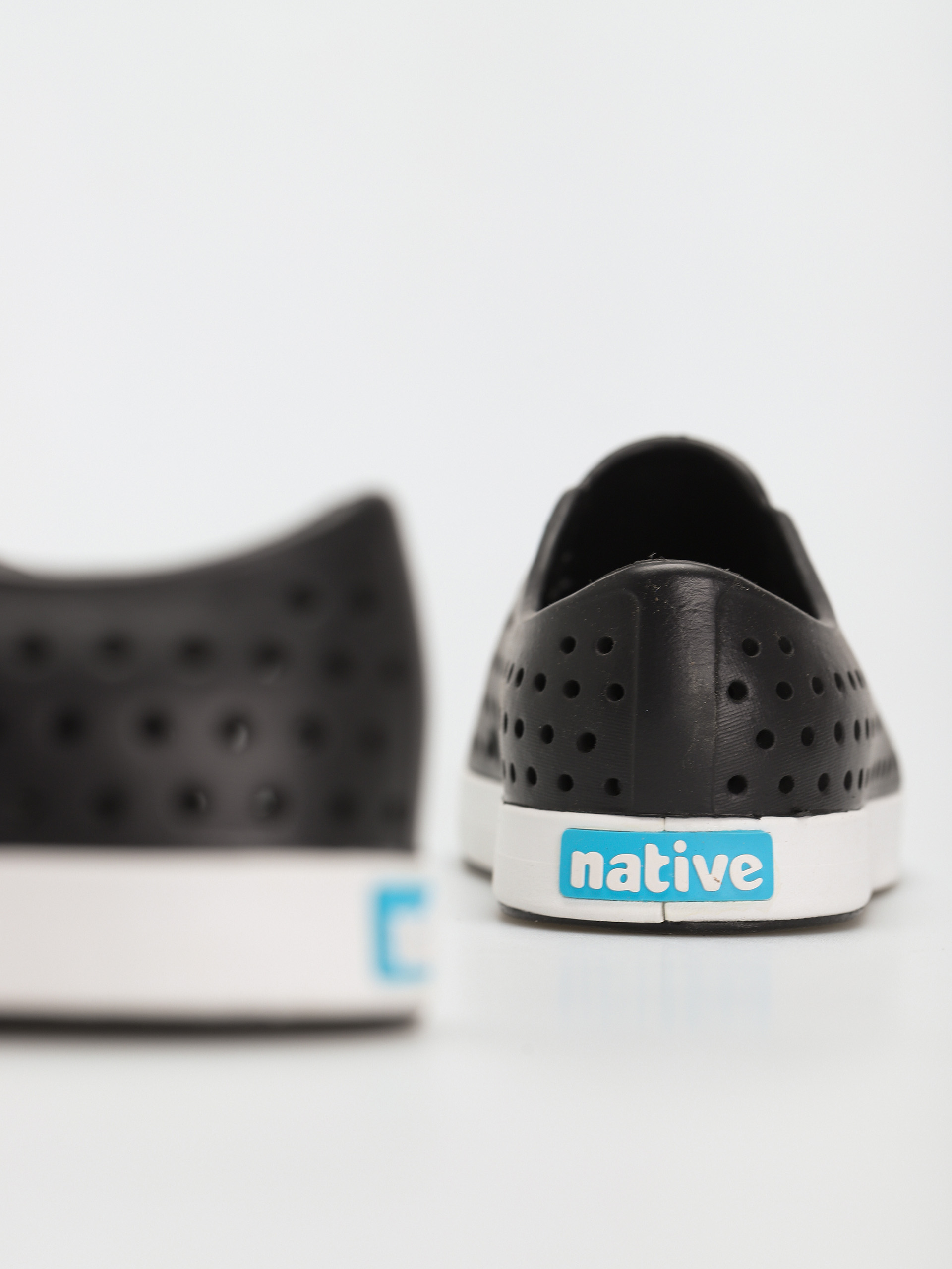 Native Jefferson Cipők (jiffy black/shell white)