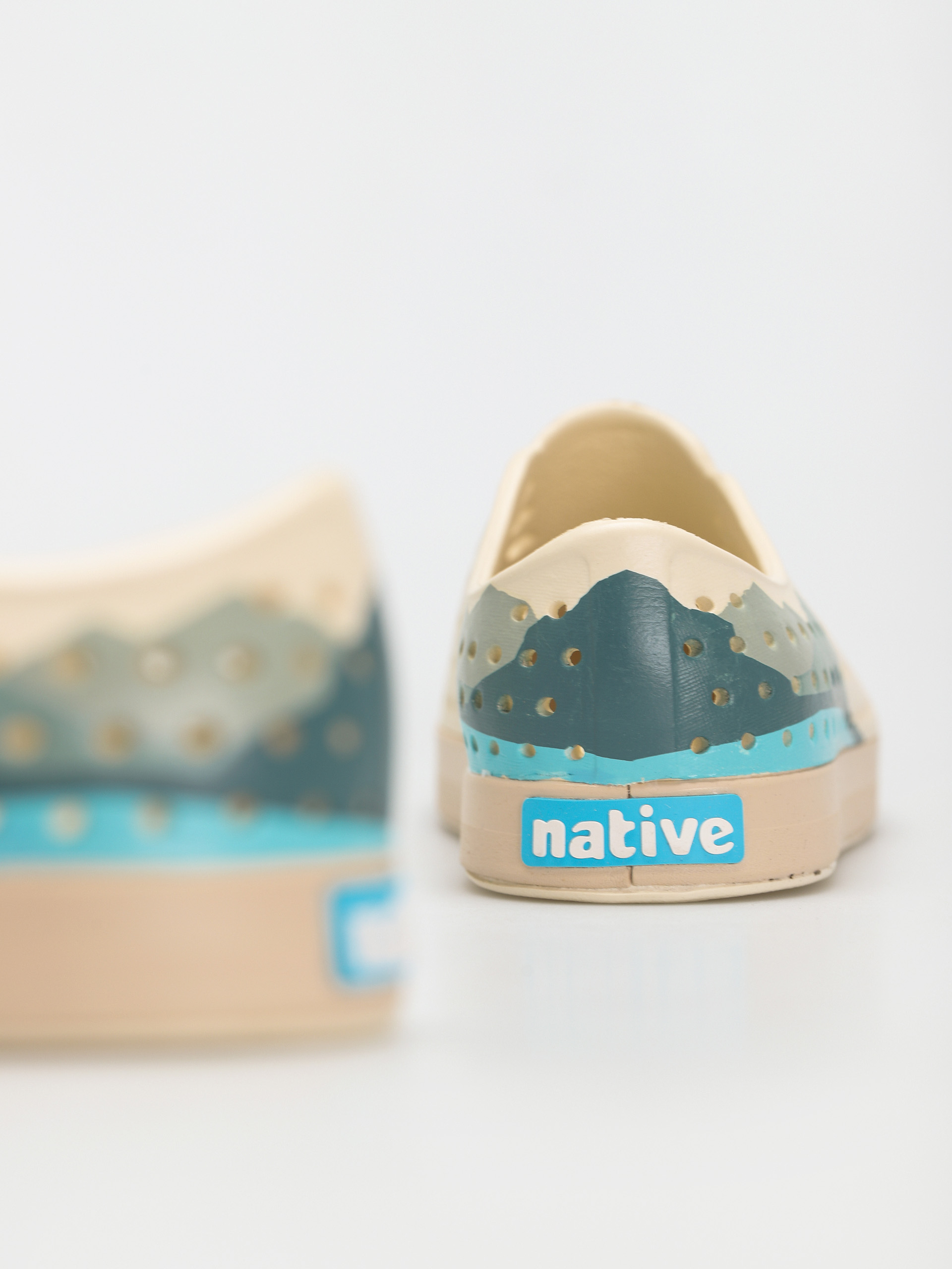 Native Jefferson Block Cipők (bone white/soy beige/folio mountain block)