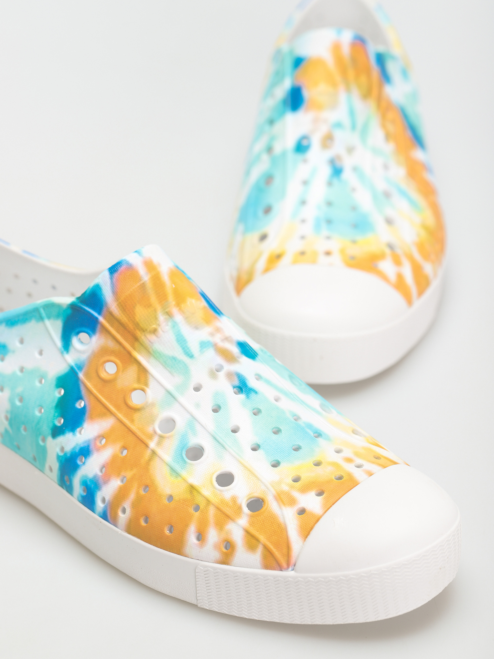 Native Jefferson Print Cipők (shell white/shell white/orange tie dye)