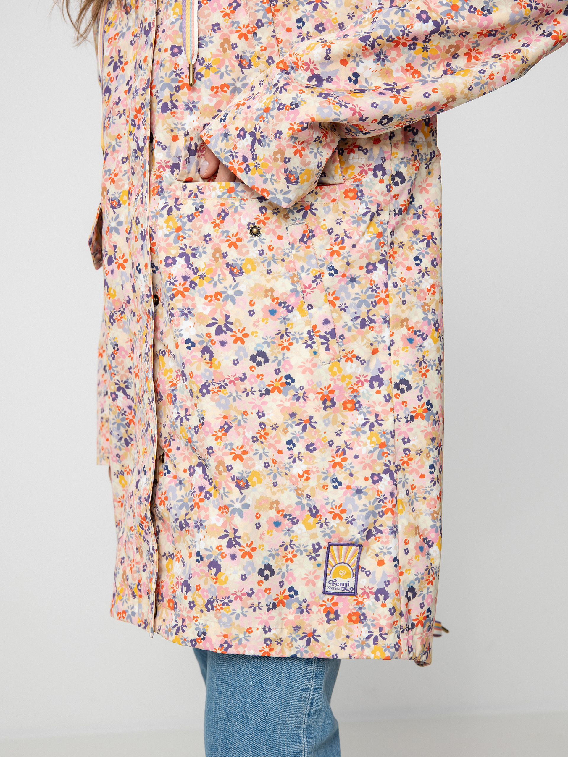 Femi Stories Paloma Dzseki Wmn (hmdw)