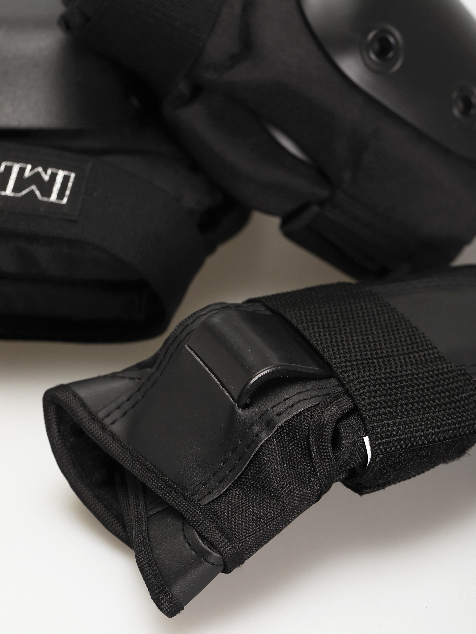 Impala Protective Set Védőfelszerelés Wmn (black)