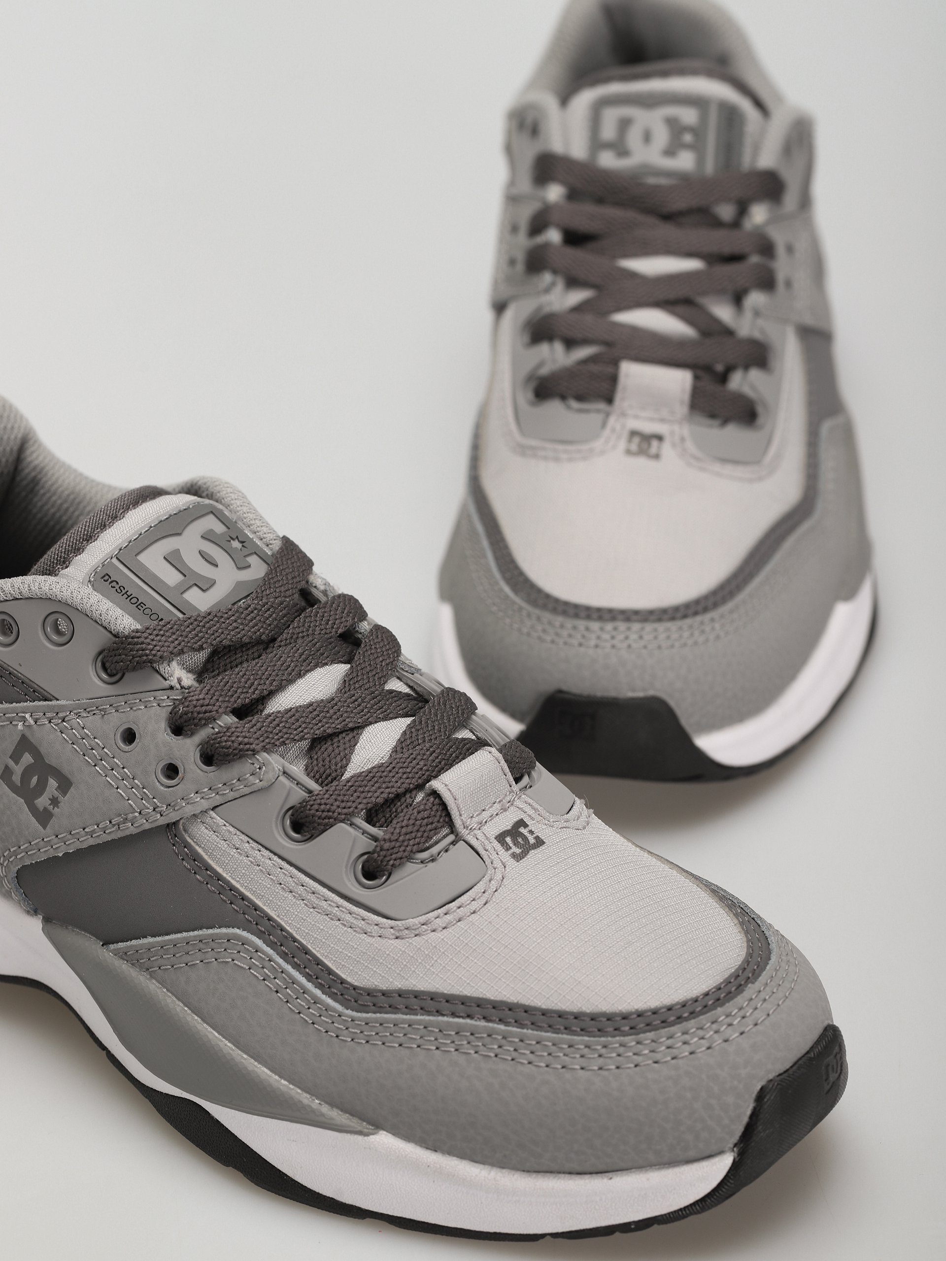 DC E Tribeka Se Cipők (grey/grey/white)