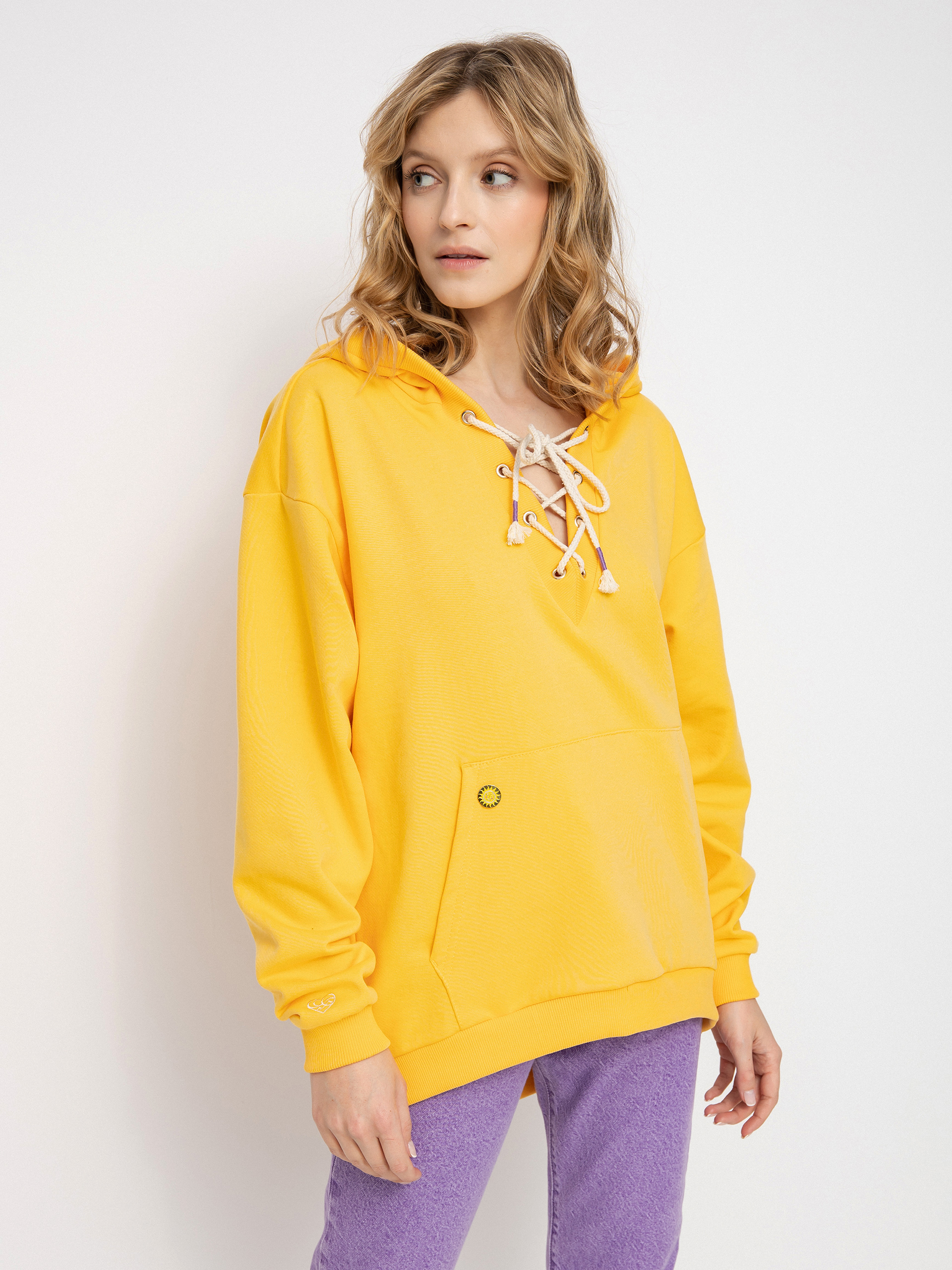 Femi Stories Felicia HD Kapucnis pulóver Wmn (jylw)