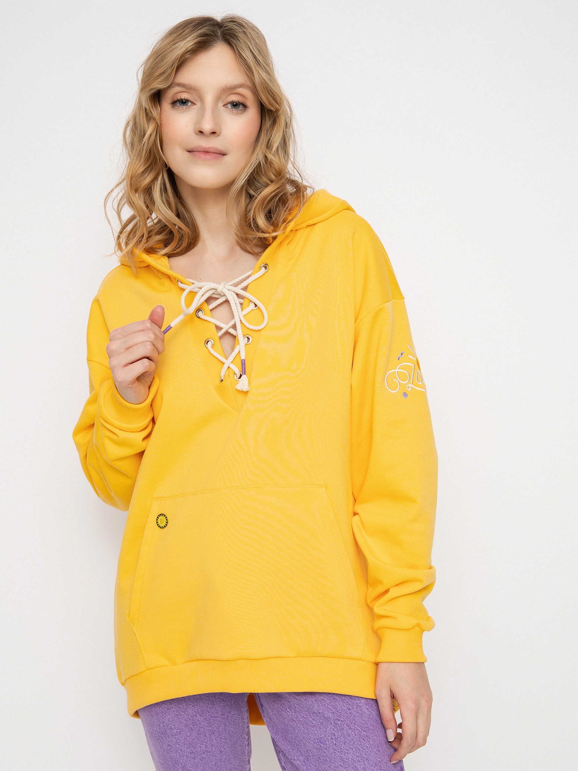 Femi Stories Felicia HD Kapucnis pulóver Wmn (jylw)