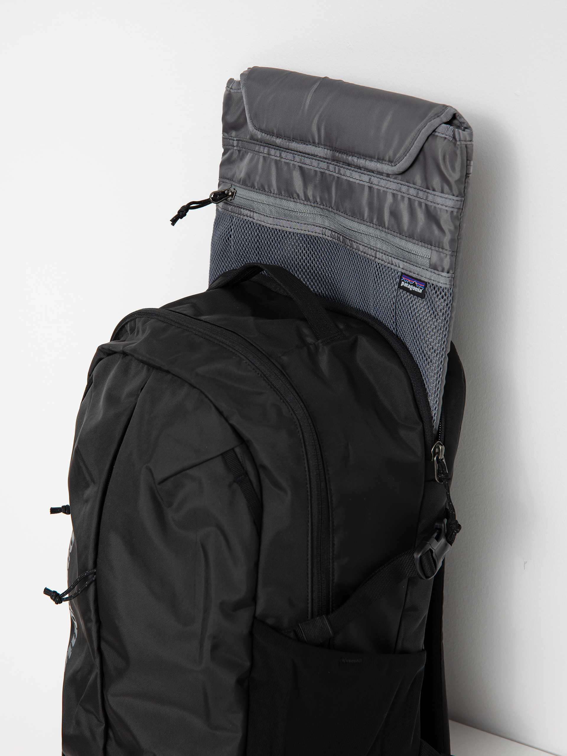 Patagonia Refugio Day Pack 26L Hátizsák (black)