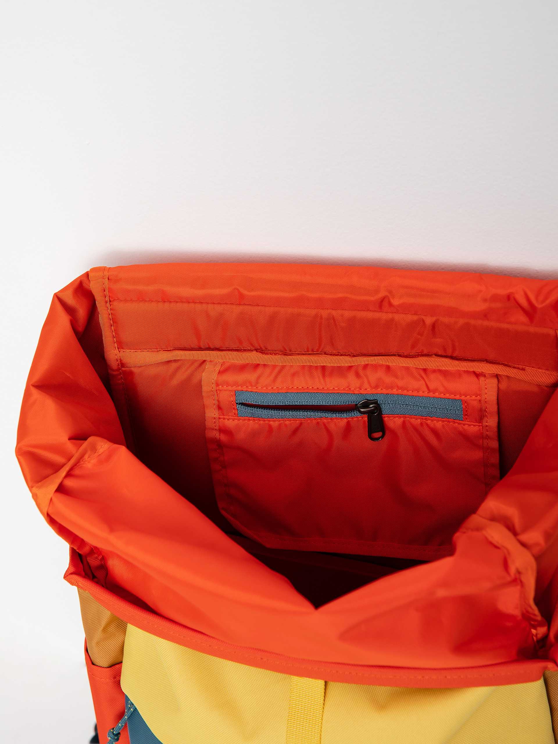 Patagonia Arbor Roll Top Pack Hátizsák (patchwork surfboard yellow)