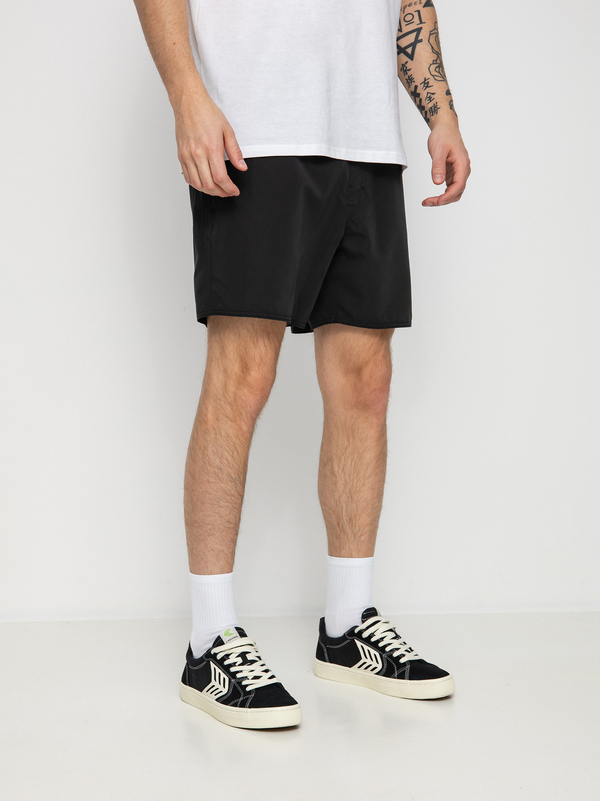 Volcom Lido Solid Trunk 16 Boardshort (black)