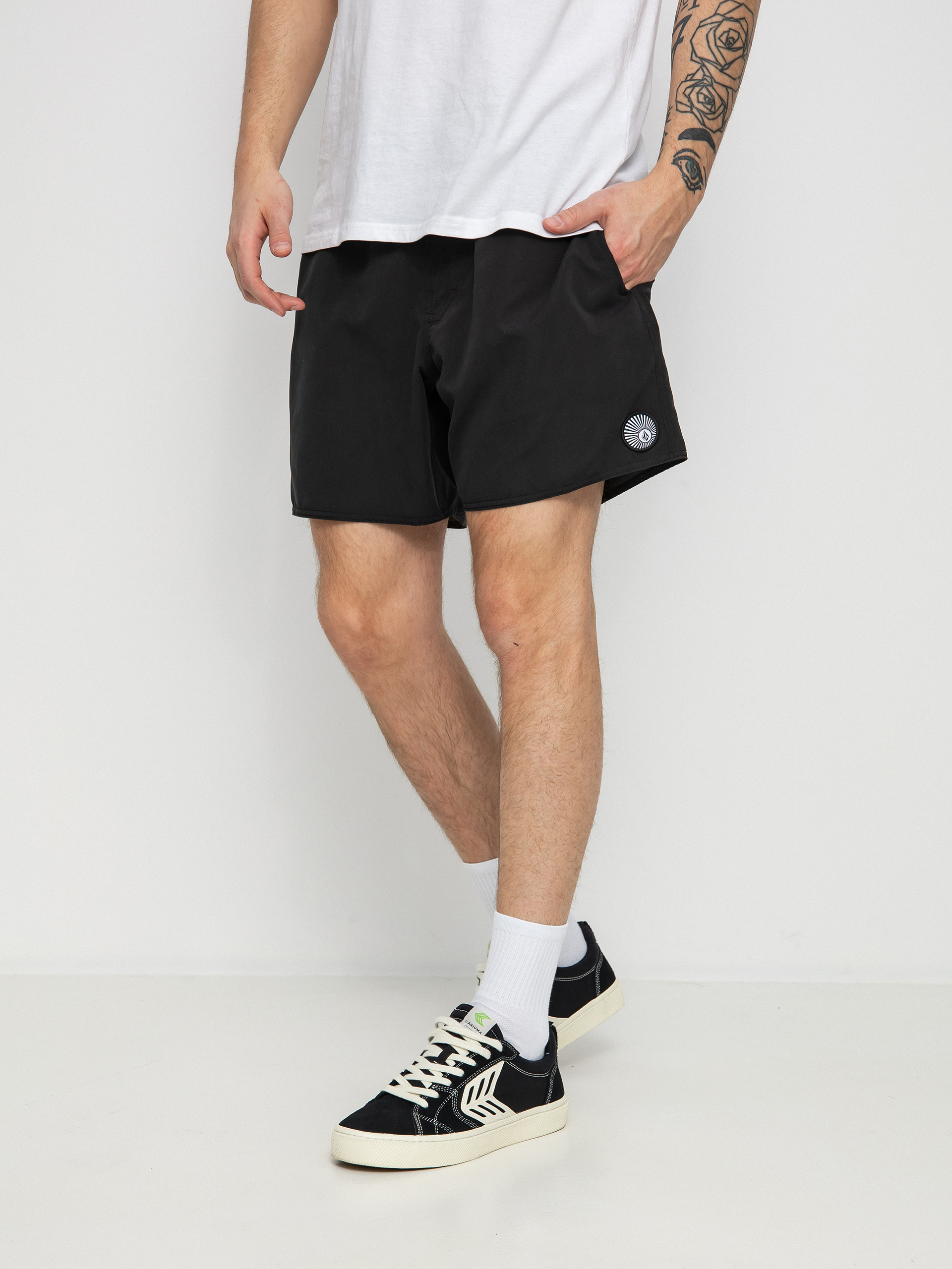 Volcom Lido Solid Trunk 16 Boardshort (black)