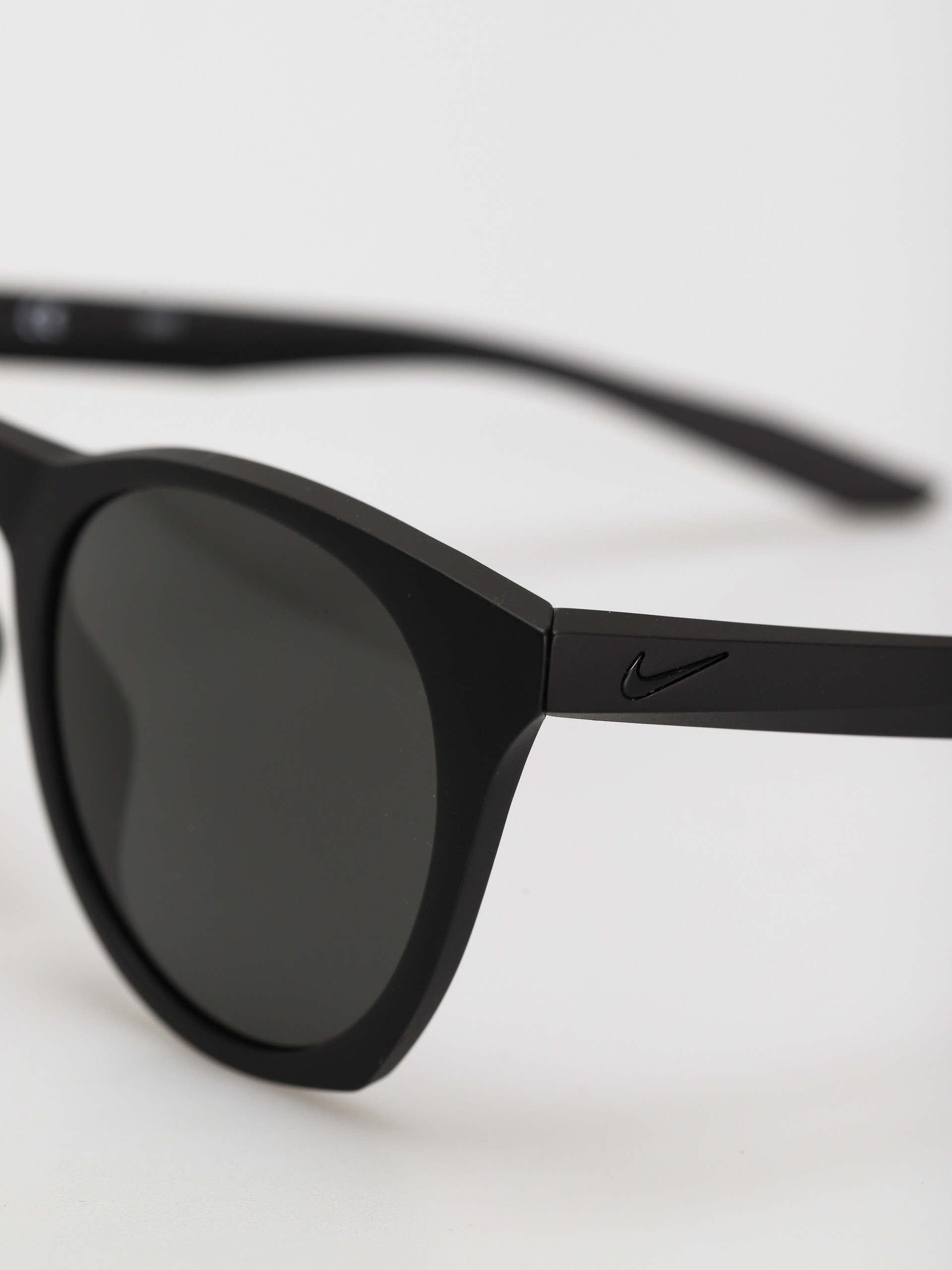 Nike SB Nike Essential Horizon Napszemüvegek (matte black/black dark grey lens)