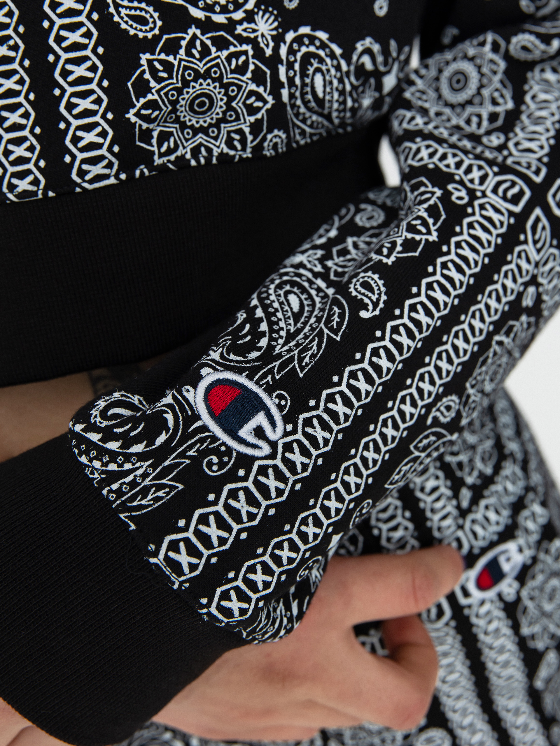 Champion Hooded Crop Top 115121 pulóver Wmn (nbk/allover)