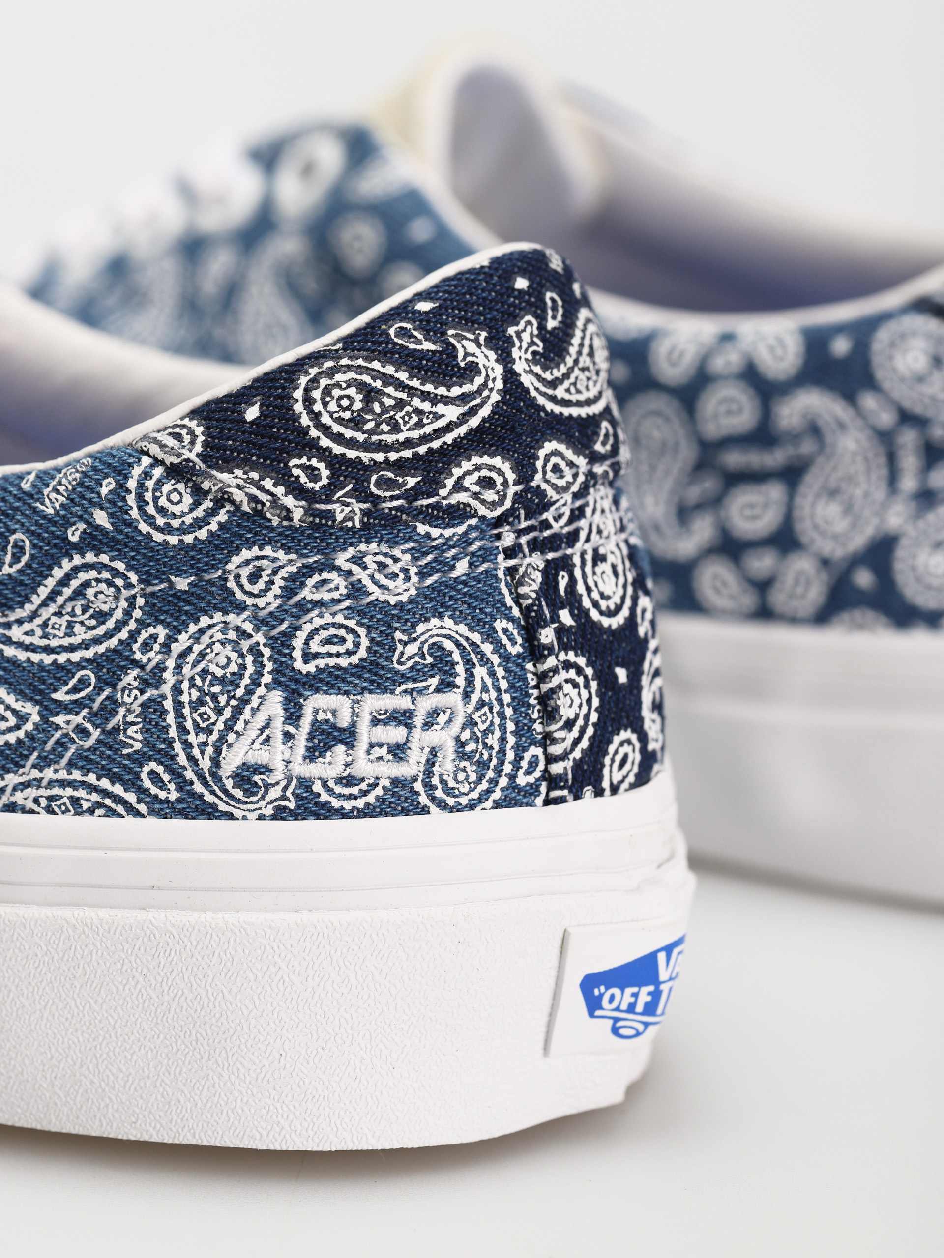 Vans Acer Ni Sp Cipők (bandana/multi/true white)