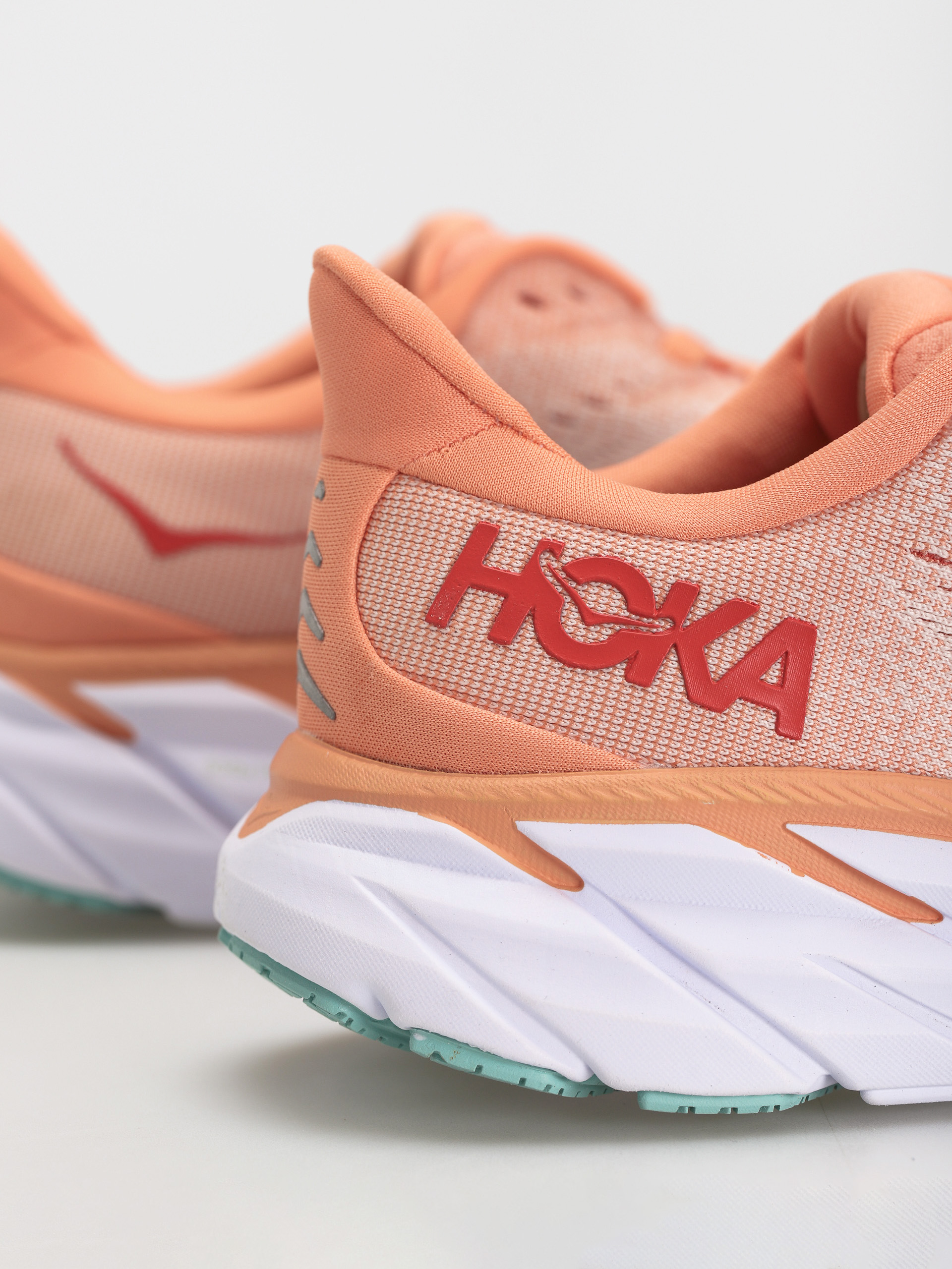 Hoka One One Clifton 8 Cipők Wmn (cantaloupe/silver peony)