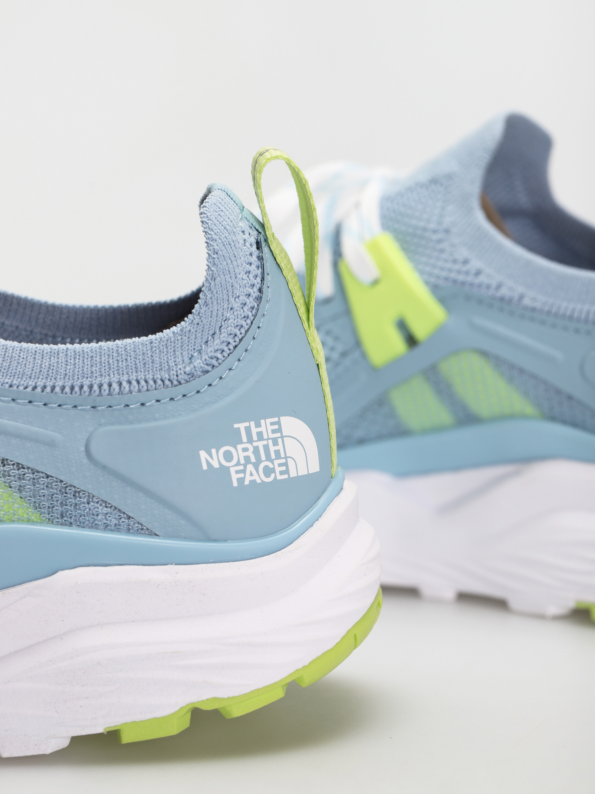The North Face Vectiv Hypnum Cipők Wmn (beta blue/sharp green)